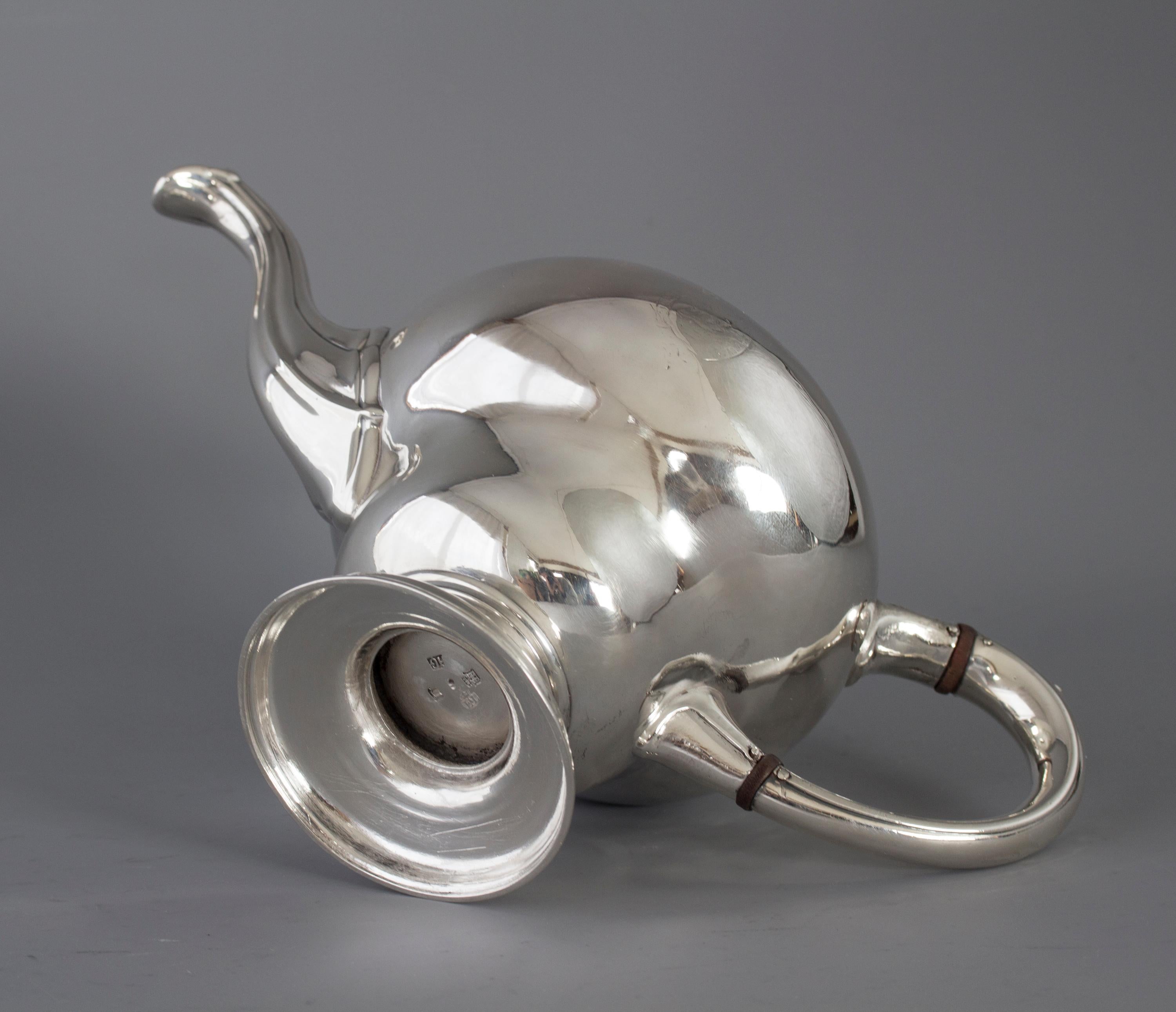 Mid-18th Century George II Scottish Silver Teapot, Edinburgh 1749 by Edward Lothian