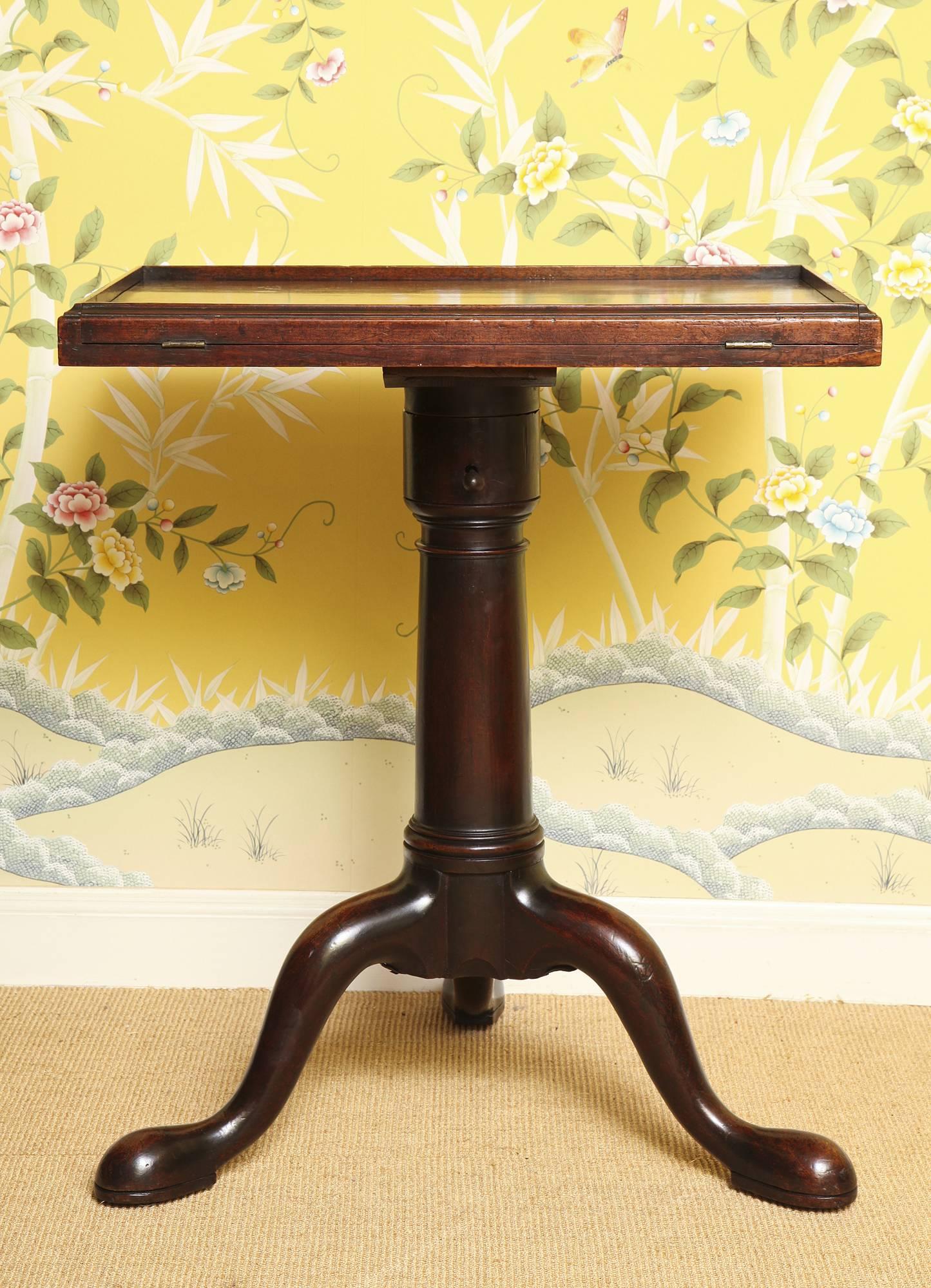 Hand-Carved George II Solid Mahogany Fully Adjustable Dictionary Stand, English circa 1740 For Sale