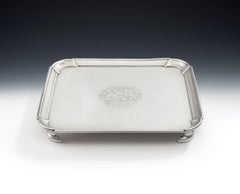Salver quadrato di Giorgio II realizzato a Londra da Matthew Cooper I nel 1729