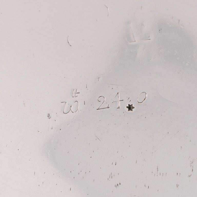 Salver di Giorgio II in argento sterling Londra 1742 in vendita 3