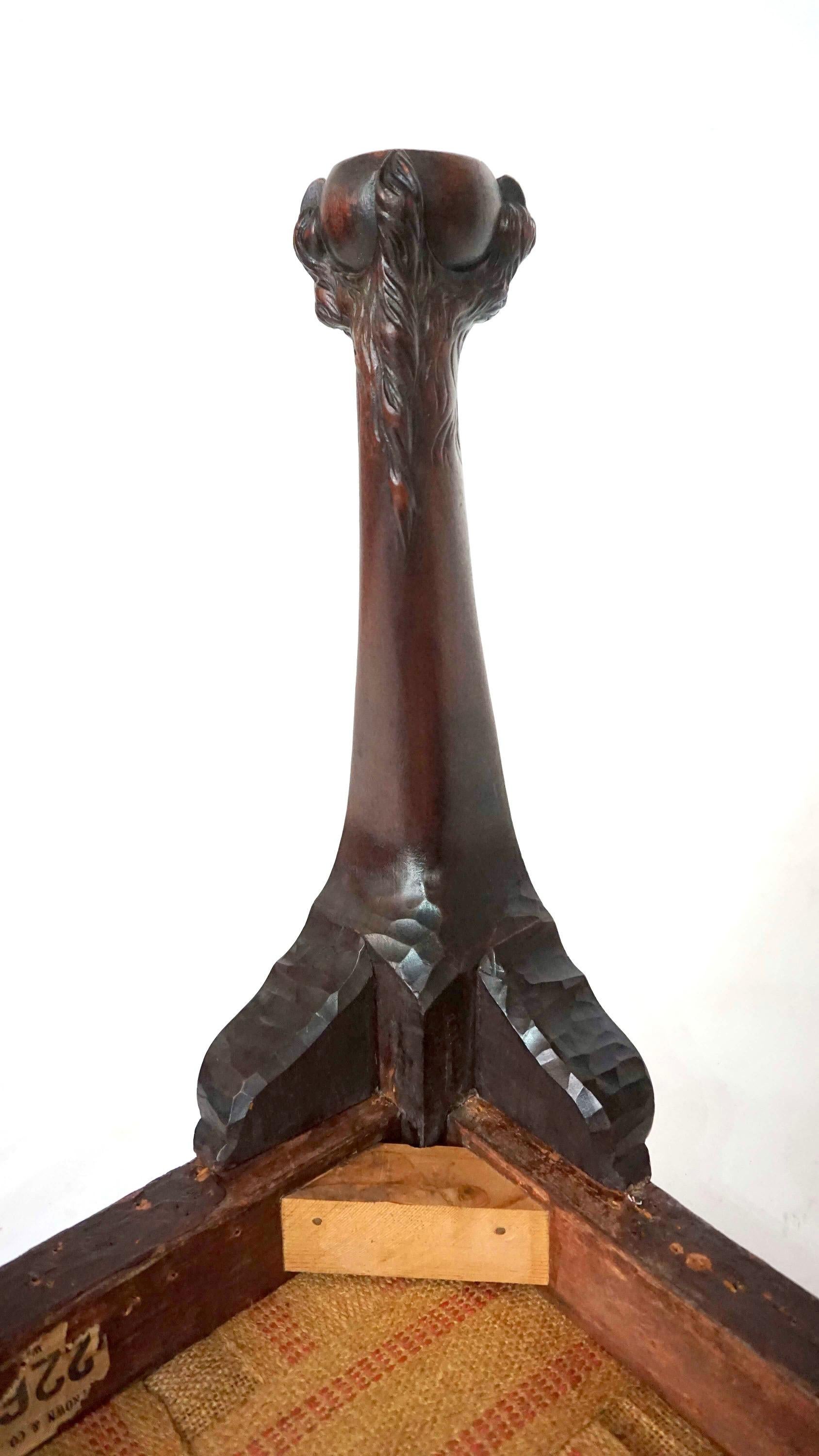 Langer Hocker oder Bank aus geschnitztem Mahagoni im George-II-Stil von Henry Samuel, um 1890 im Angebot 4