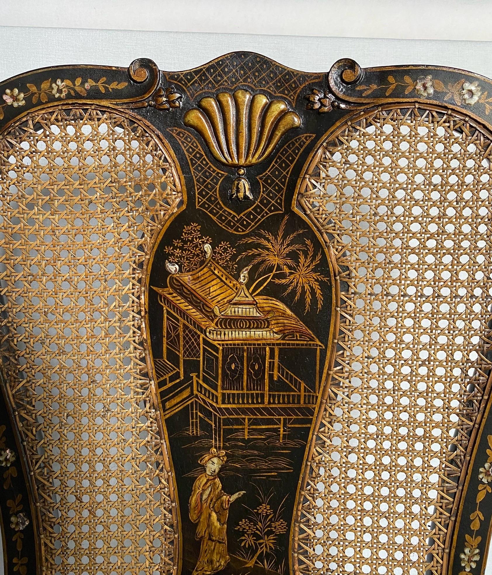 George II Style Chinoiserie Decorated Ebonized Gilt Accent Side Chair  In Good Condition For Sale In Lambertville, NJ