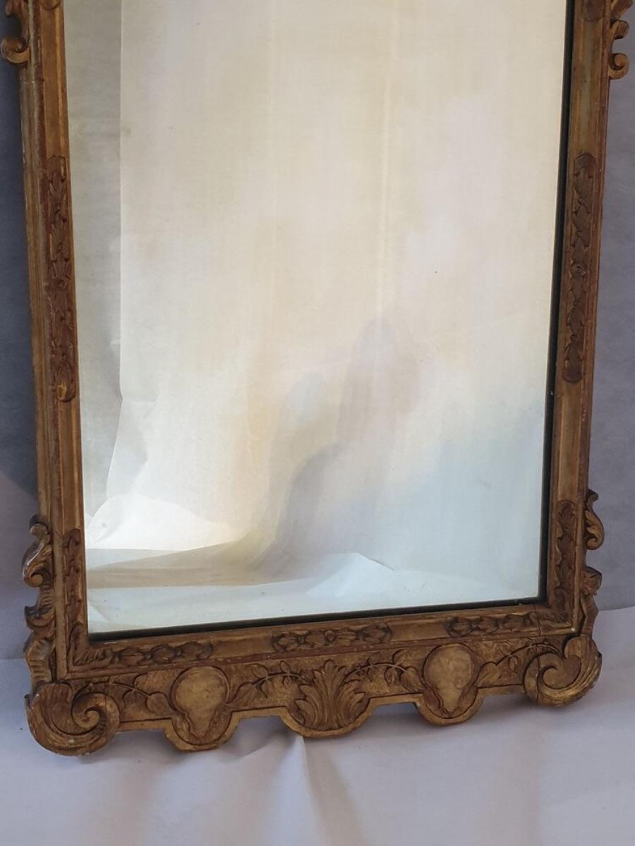 A George II style gilt wall mirror nice carved in original condition of the 19th century.