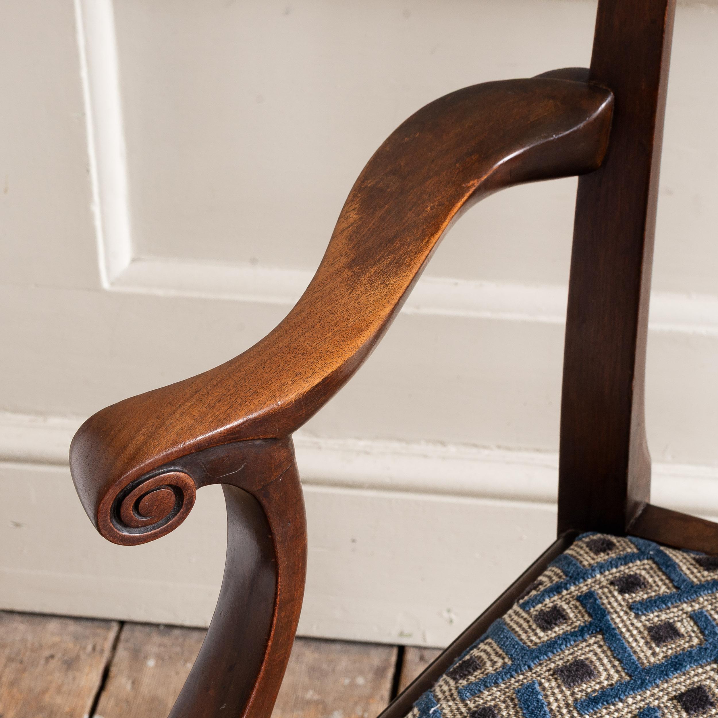 Fauteuil en acajou de style George II en vente 4