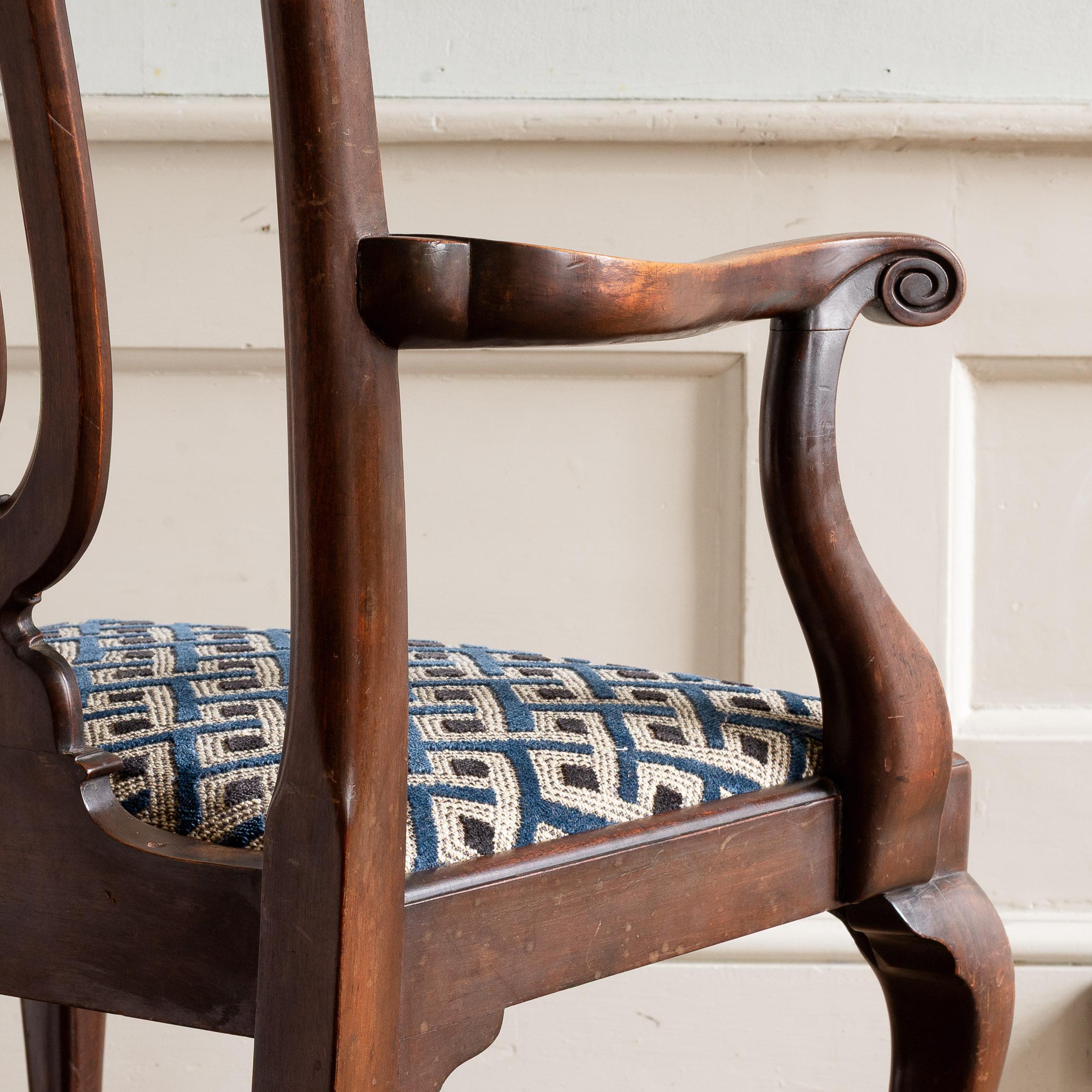 Fauteuil en acajou de style George II en vente 5