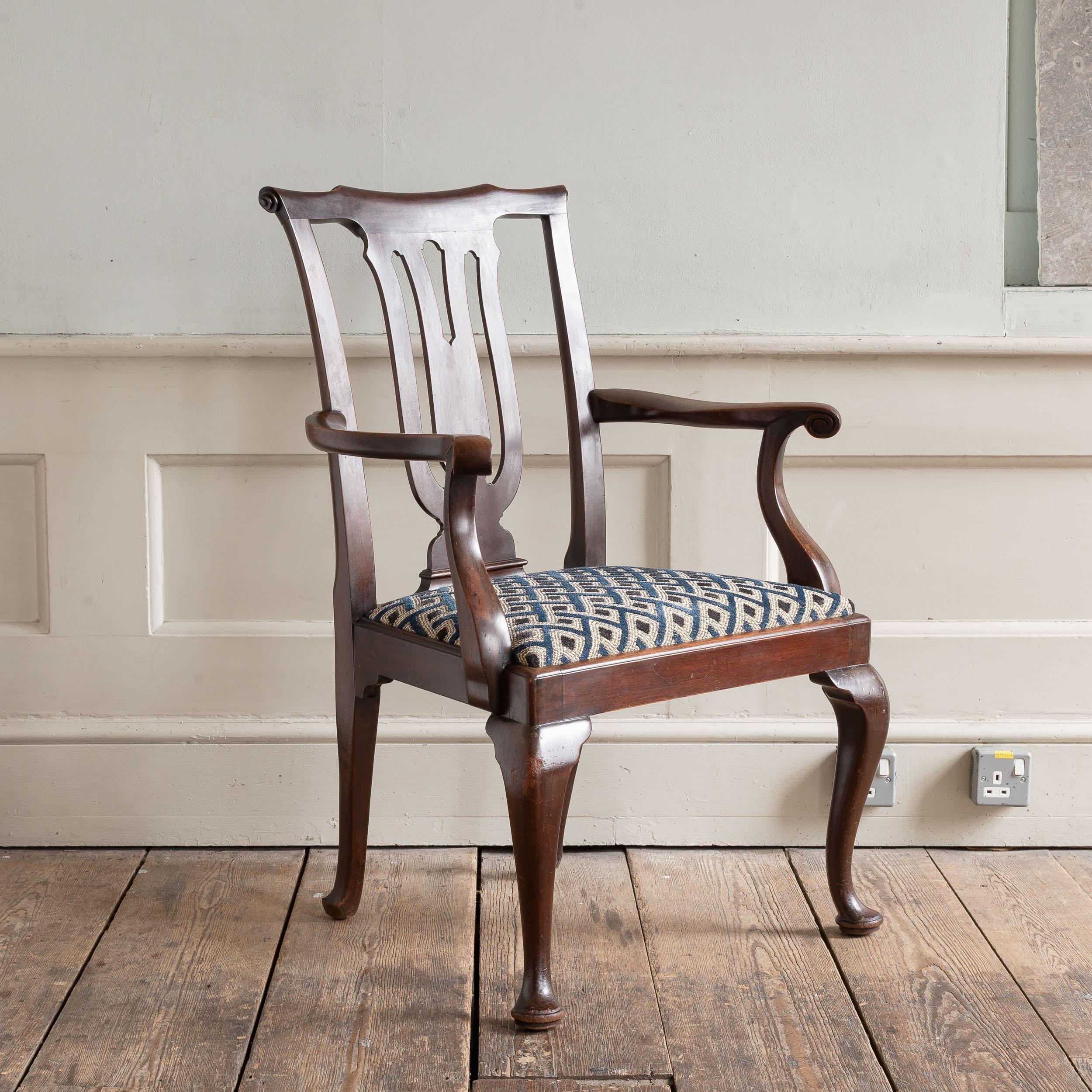 Britannique Fauteuil en acajou de style George II en vente
