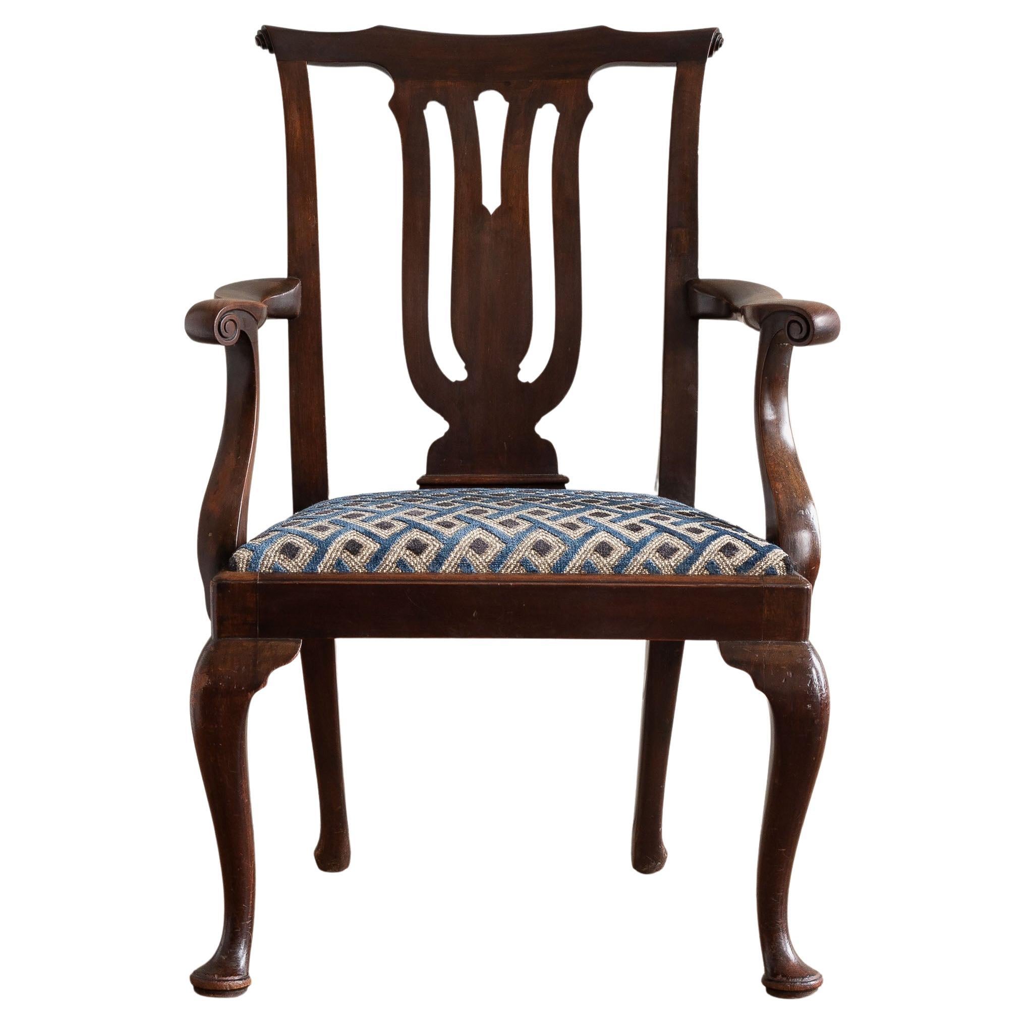 Fauteuil en acajou de style George II en vente
