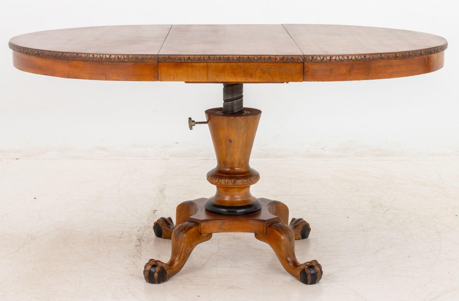Mesa de Comedor Parcela Ebonizada Estilo Jorge II siglo XX en venta