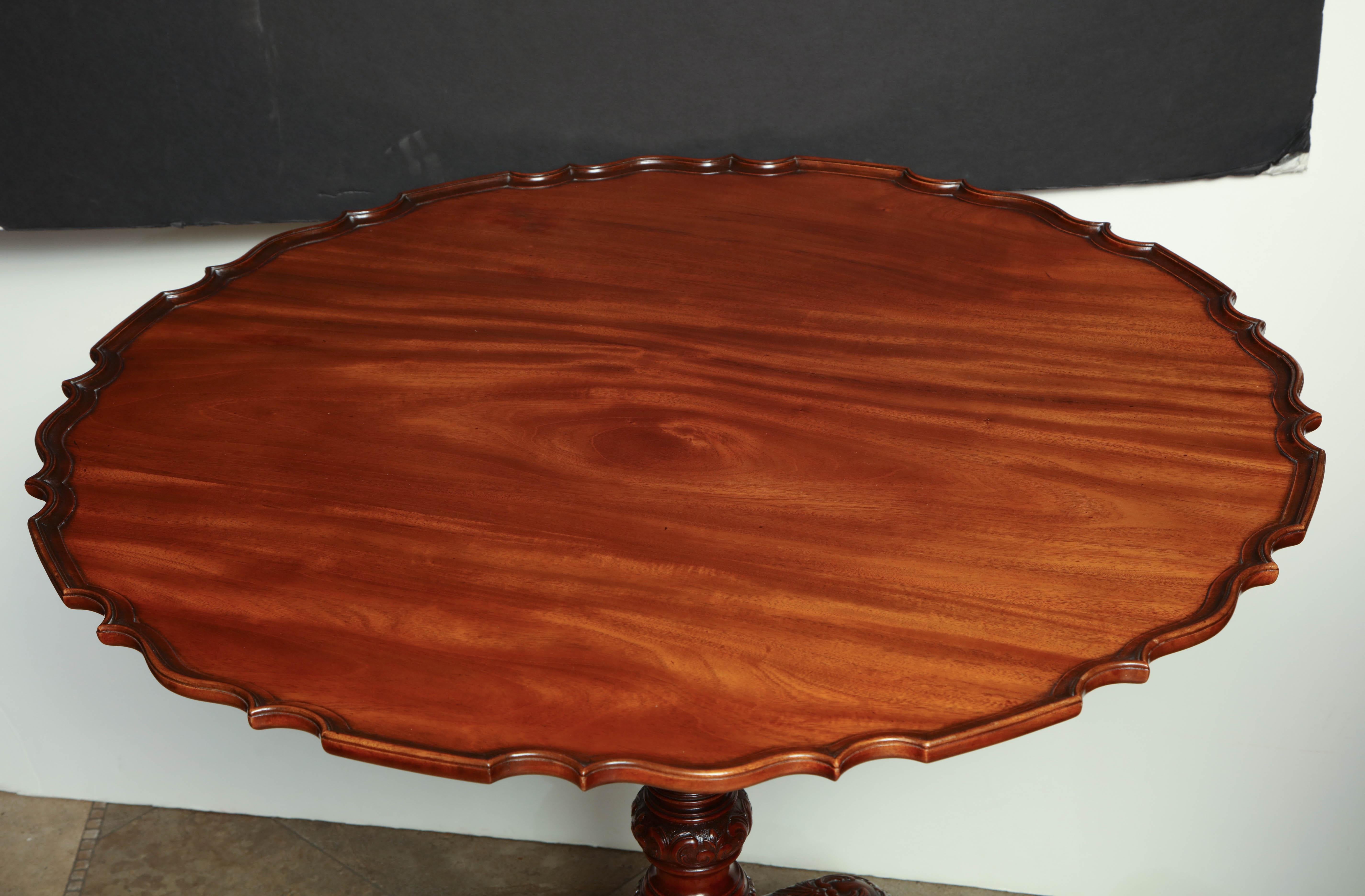 George II Style Pie Crust Table In Excellent Condition In Westwood, NJ