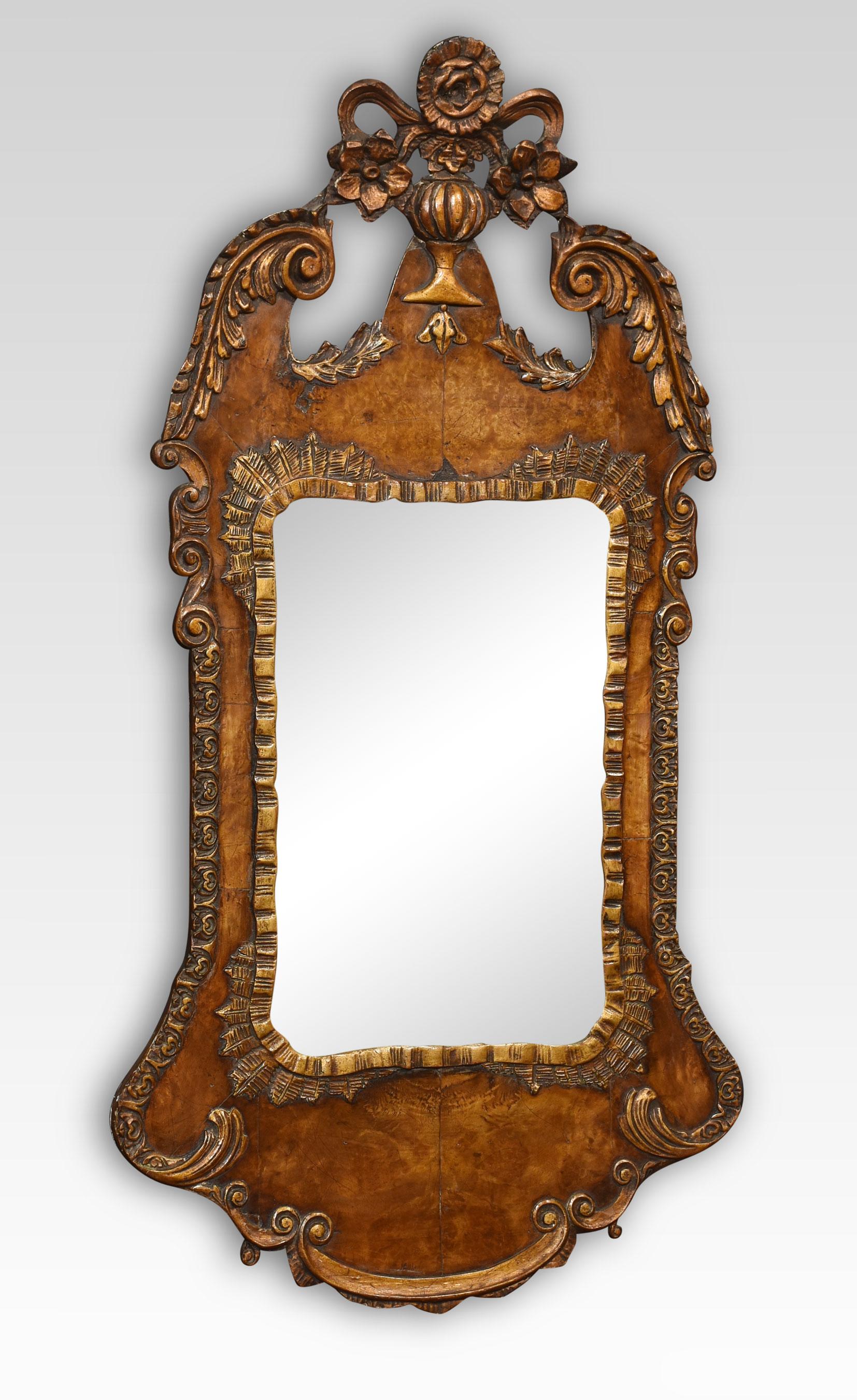 George II style walnut and gilt wall mirror In Good Condition For Sale In Cheshire, GB