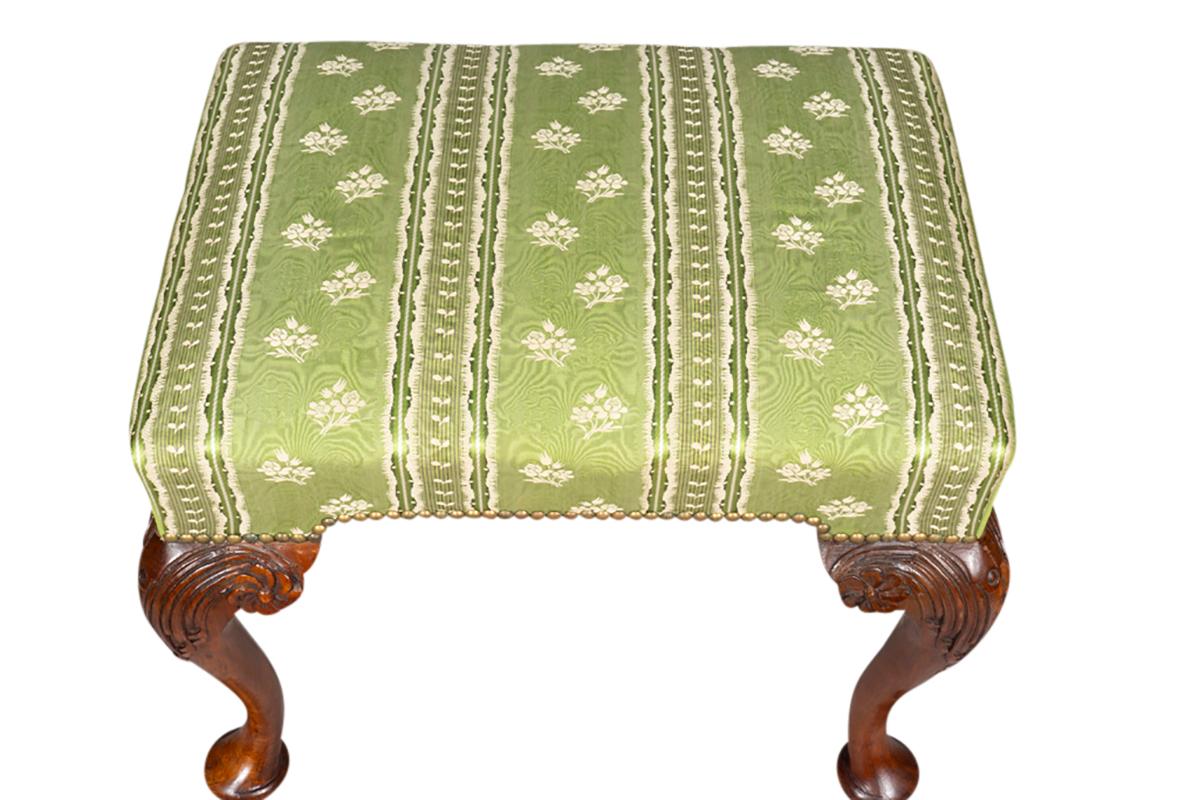 George II Style Walnut Bench For Sale 7