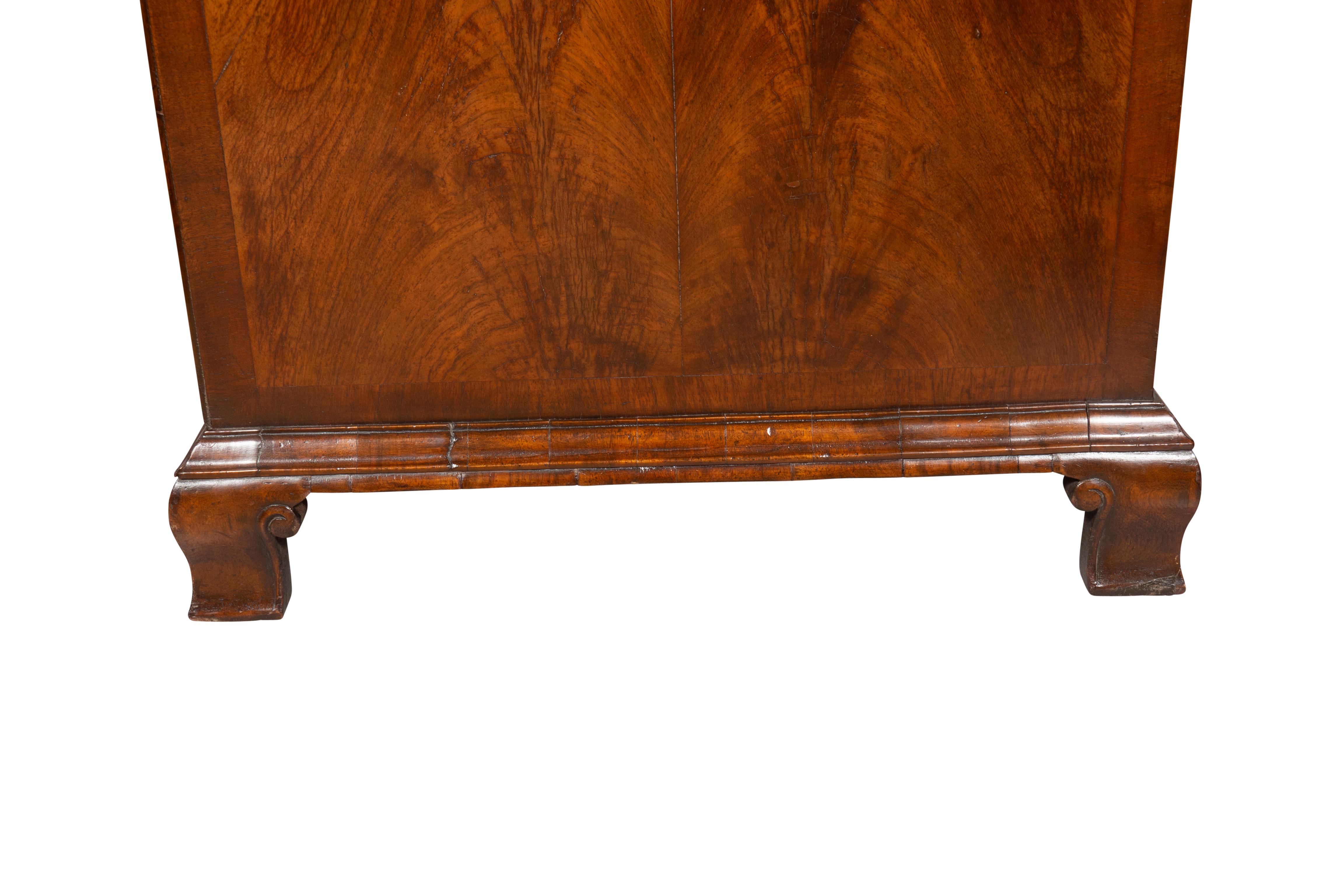 George II Style Walnut Pedestal Desk For Sale 8