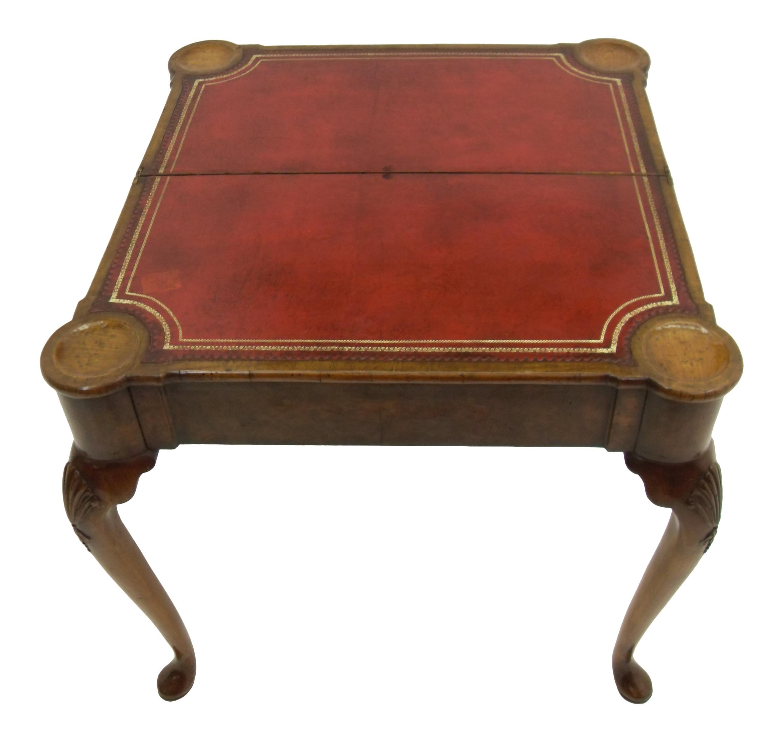 George II Triple Top Carved Walnut Ball and Claw Card Table (Holz) im Angebot