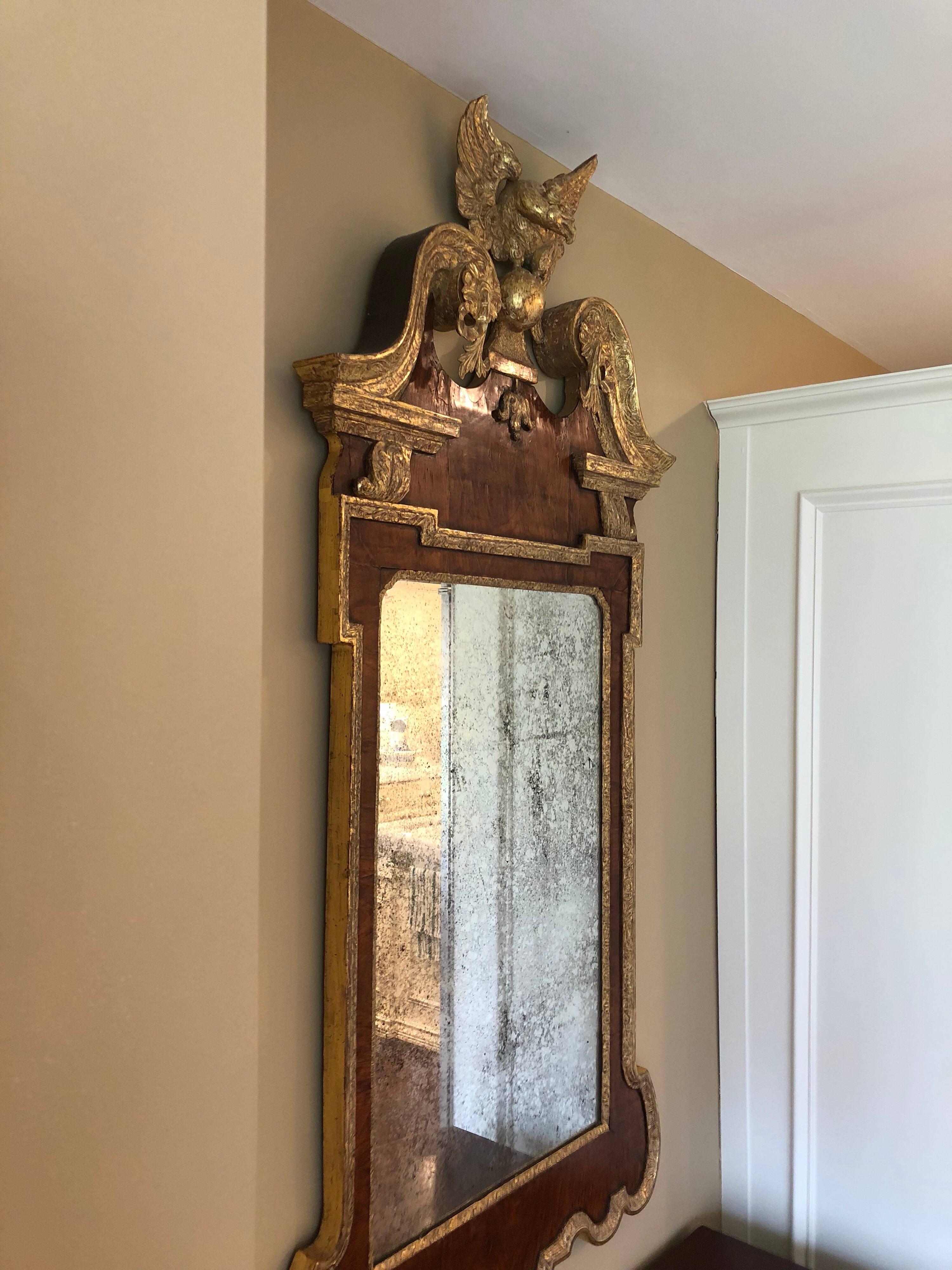 George II Walnut and Parcel-Gilt Mirror In Excellent Condition In Stockton, NJ