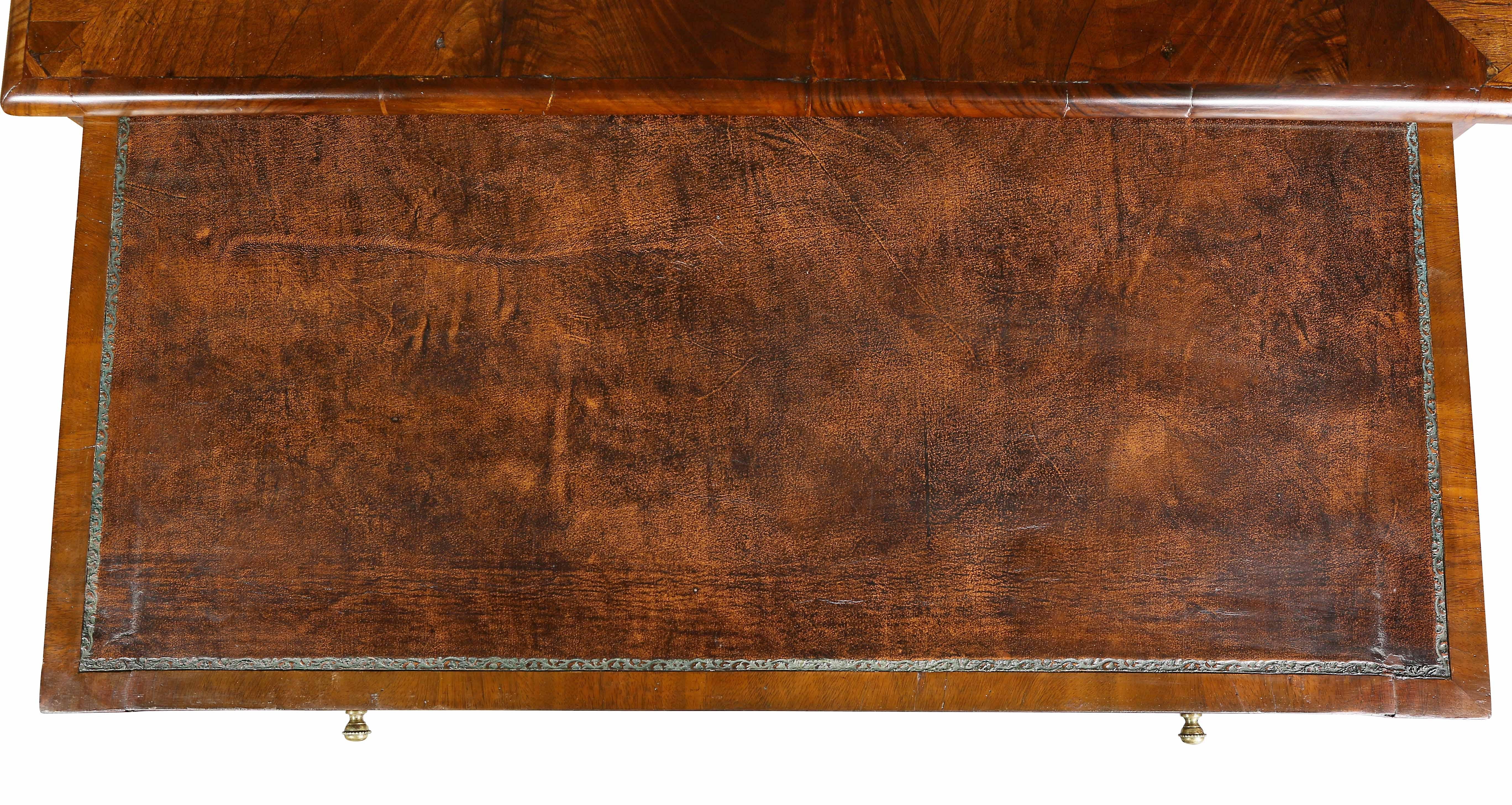 George II Walnut Bachelors Chest In Good Condition For Sale In Essex, MA