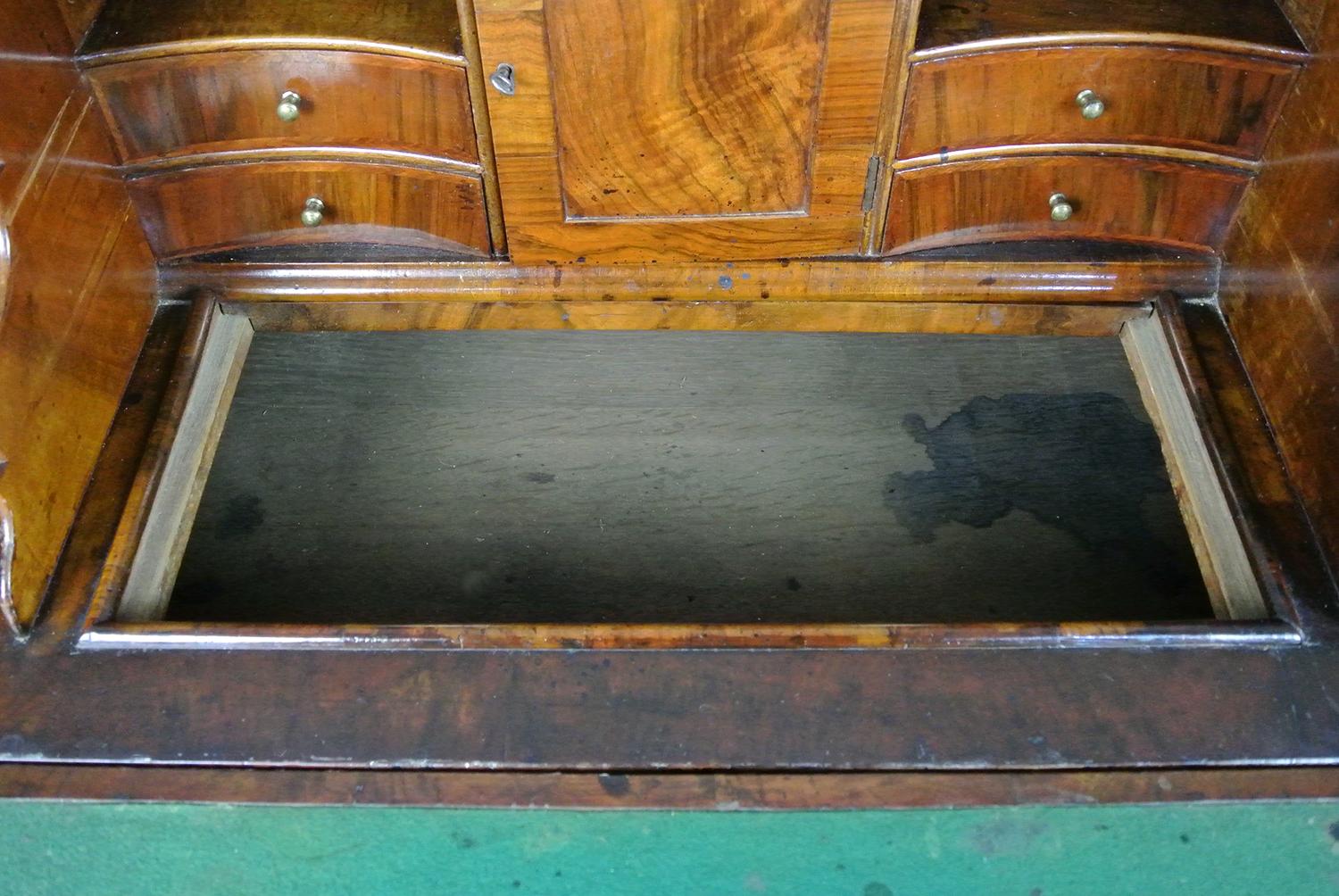 Bureau George II de petites proportions vers 1740 2