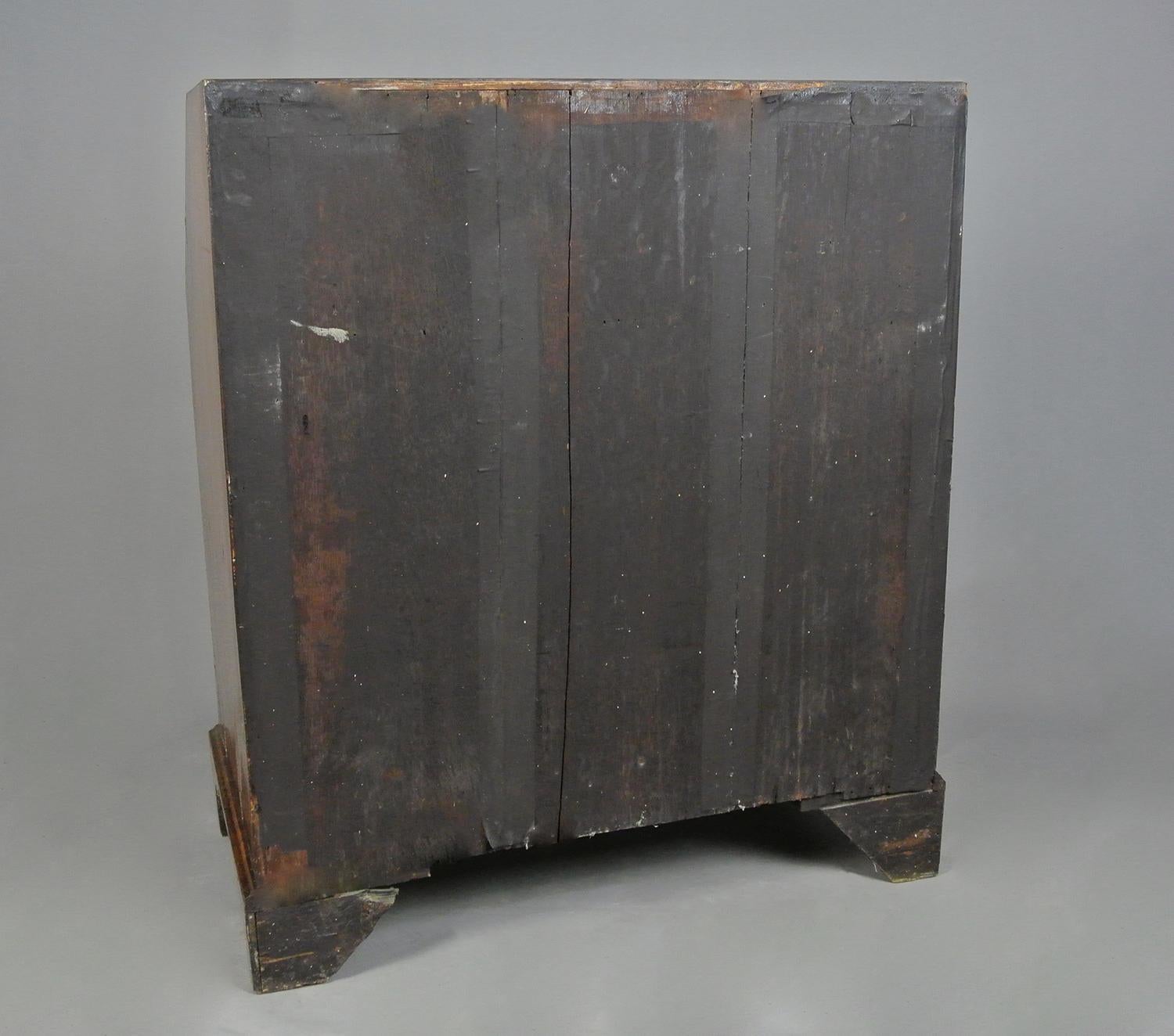Bureau George II de petites proportions vers 1740 3