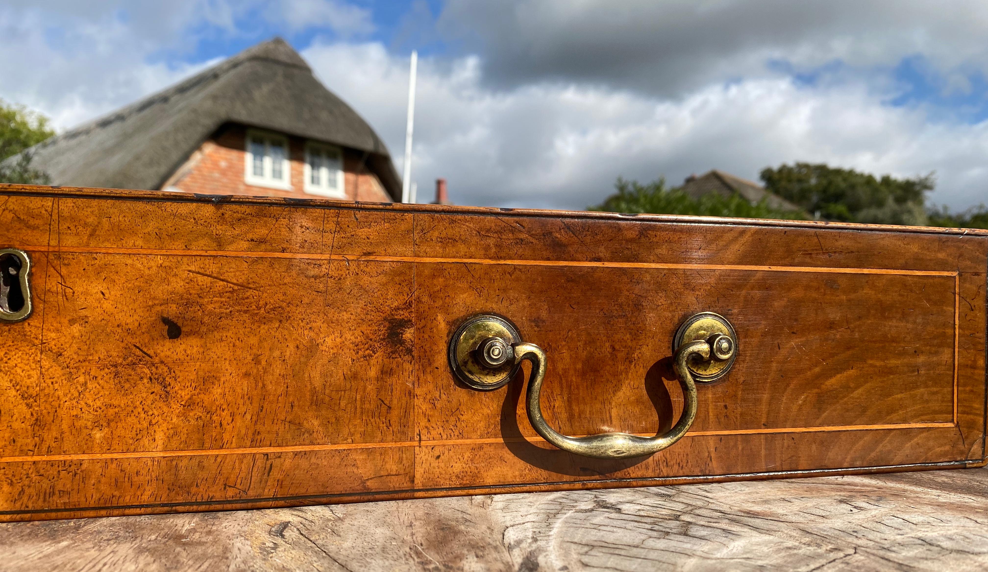 George II Walnut Caddy Top Chest In Good Condition For Sale In Lymington, GB
