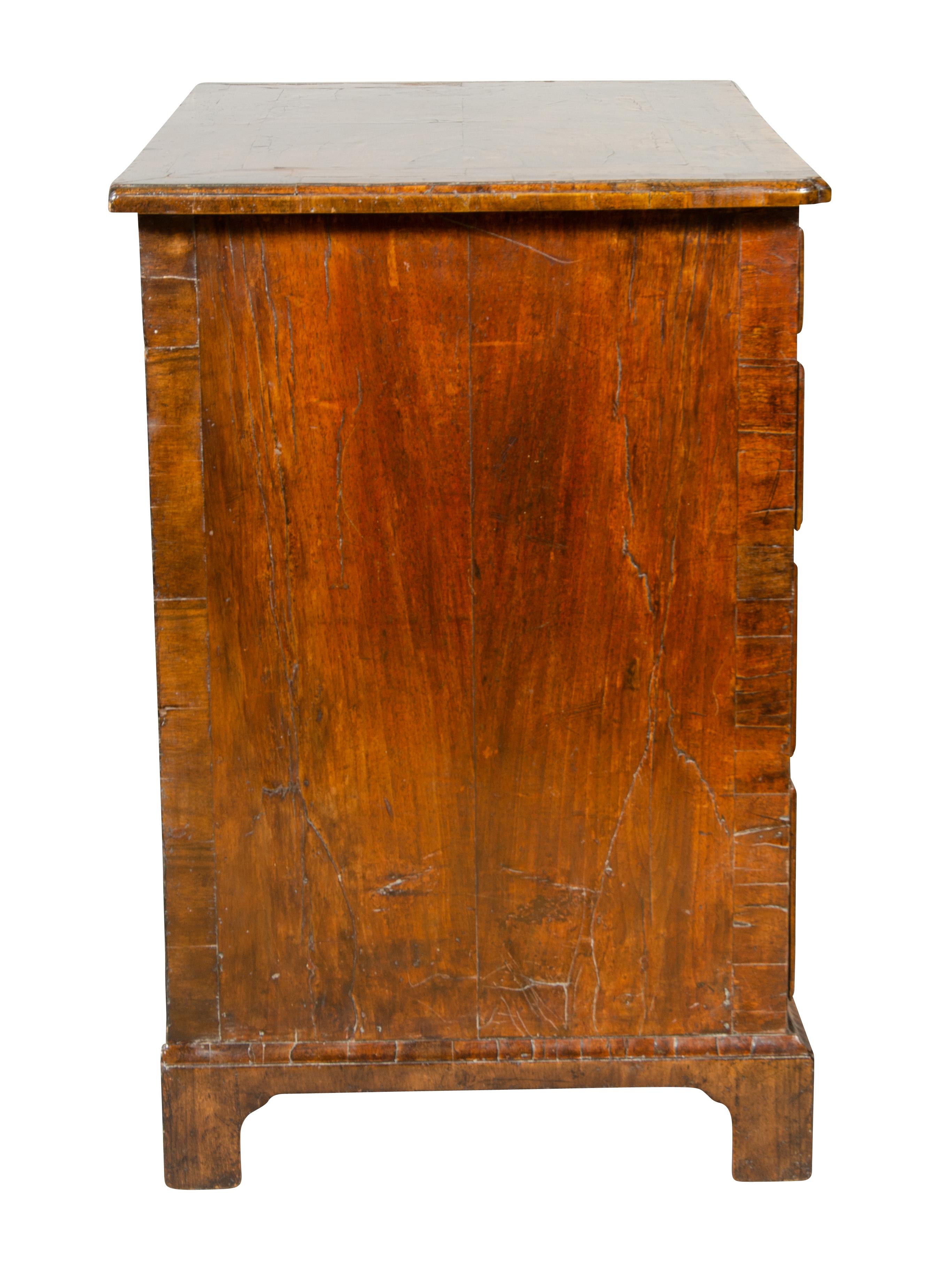 George II Walnut Chest of Drawers For Sale 2
