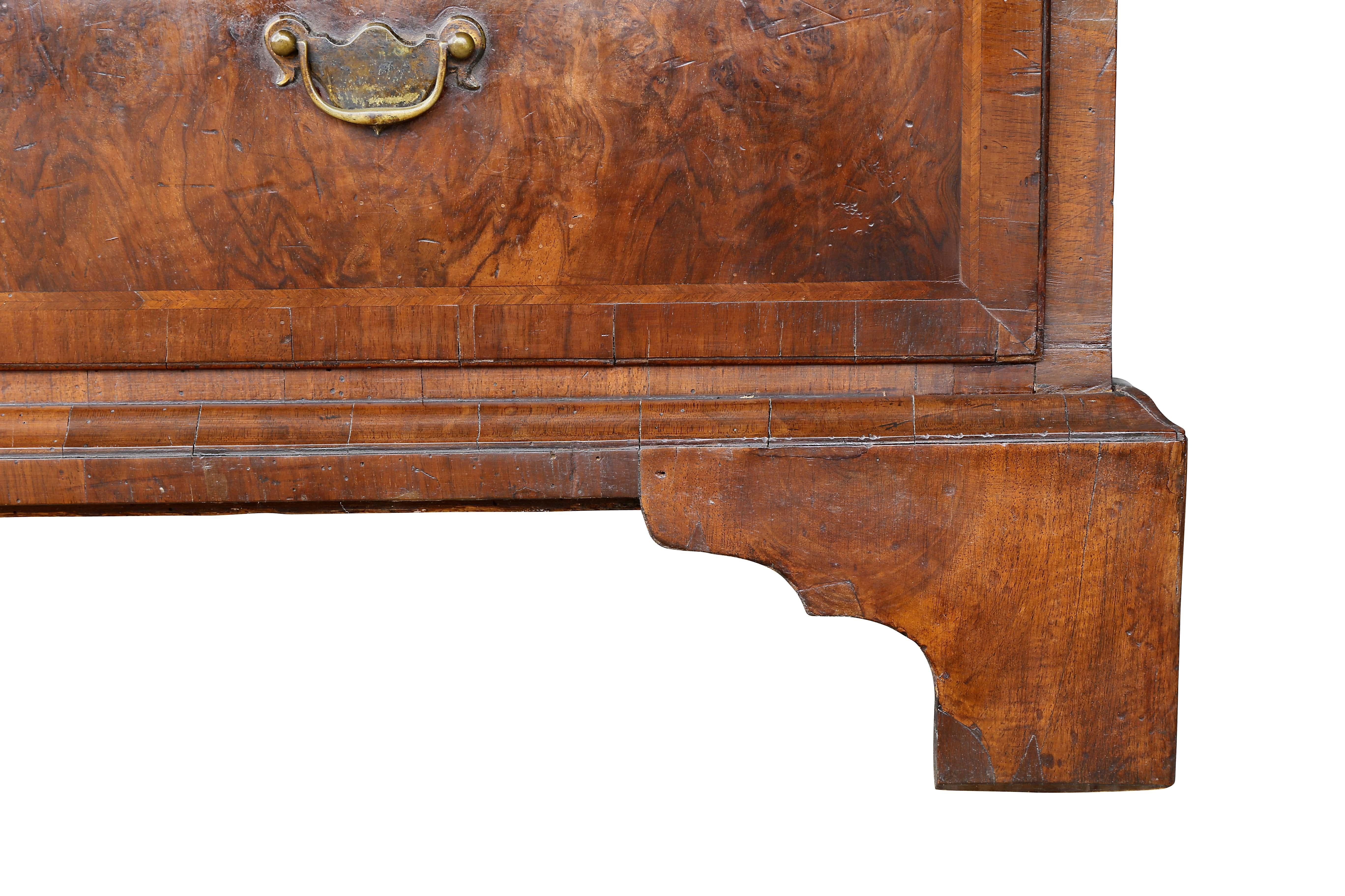 George II Walnut Chest on Chest For Sale 3