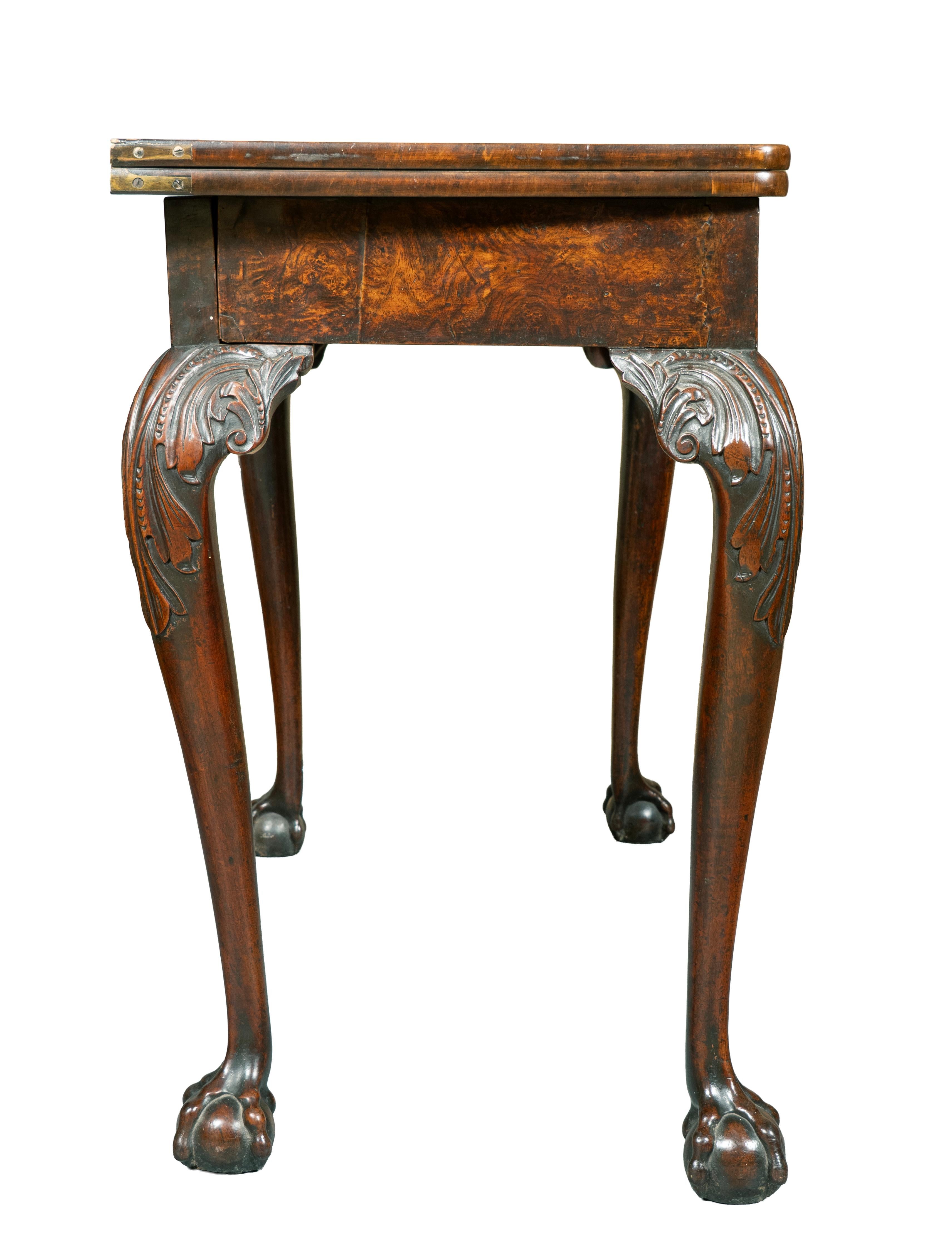 George II Walnut Concertina Action Games Table In Good Condition For Sale In Essex, MA