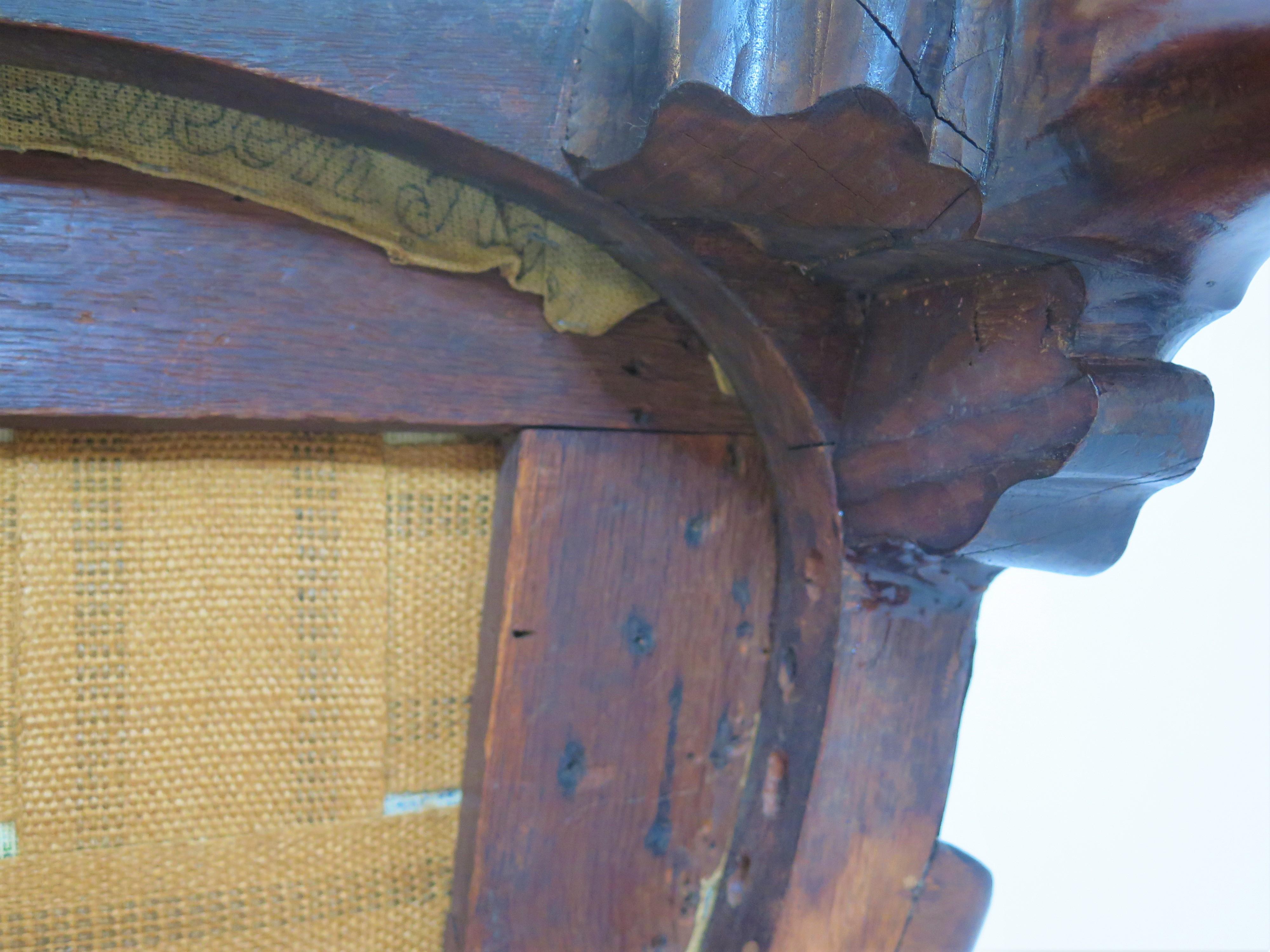 George II. Elbow-Stuhl aus Nussbaumholz, um 1740 im Angebot 7