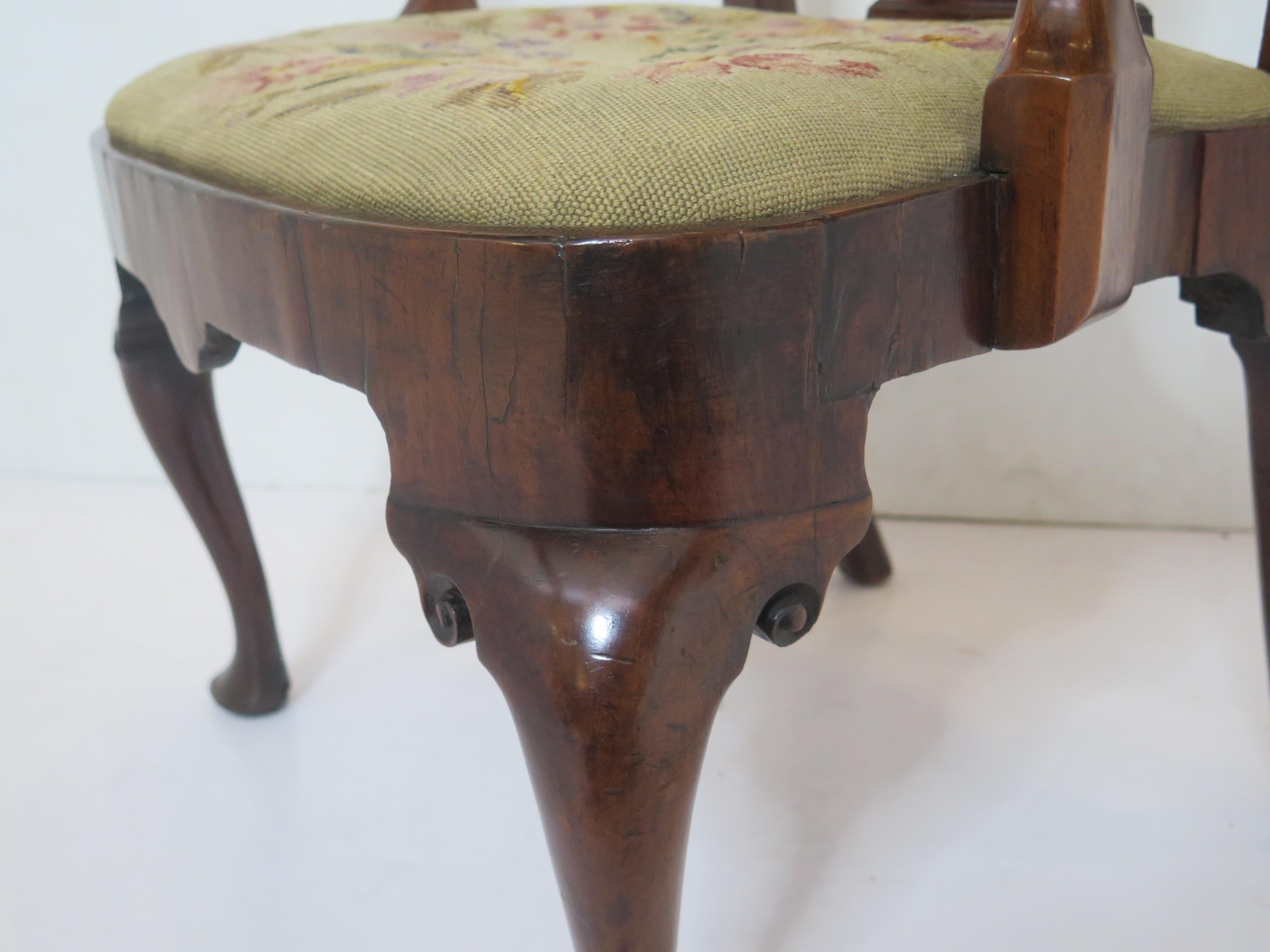 George II. Elbow-Stuhl aus Nussbaumholz, um 1740 im Angebot 1