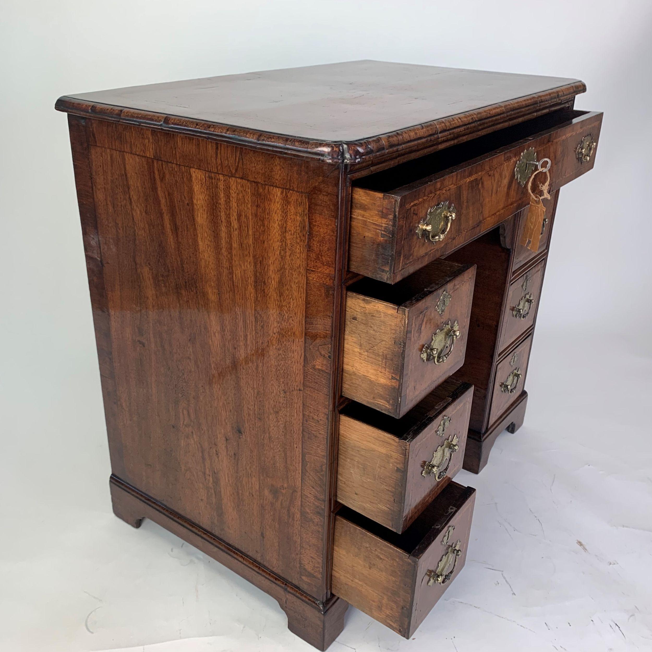 George II Walnut Kneehole Desk For Sale 1