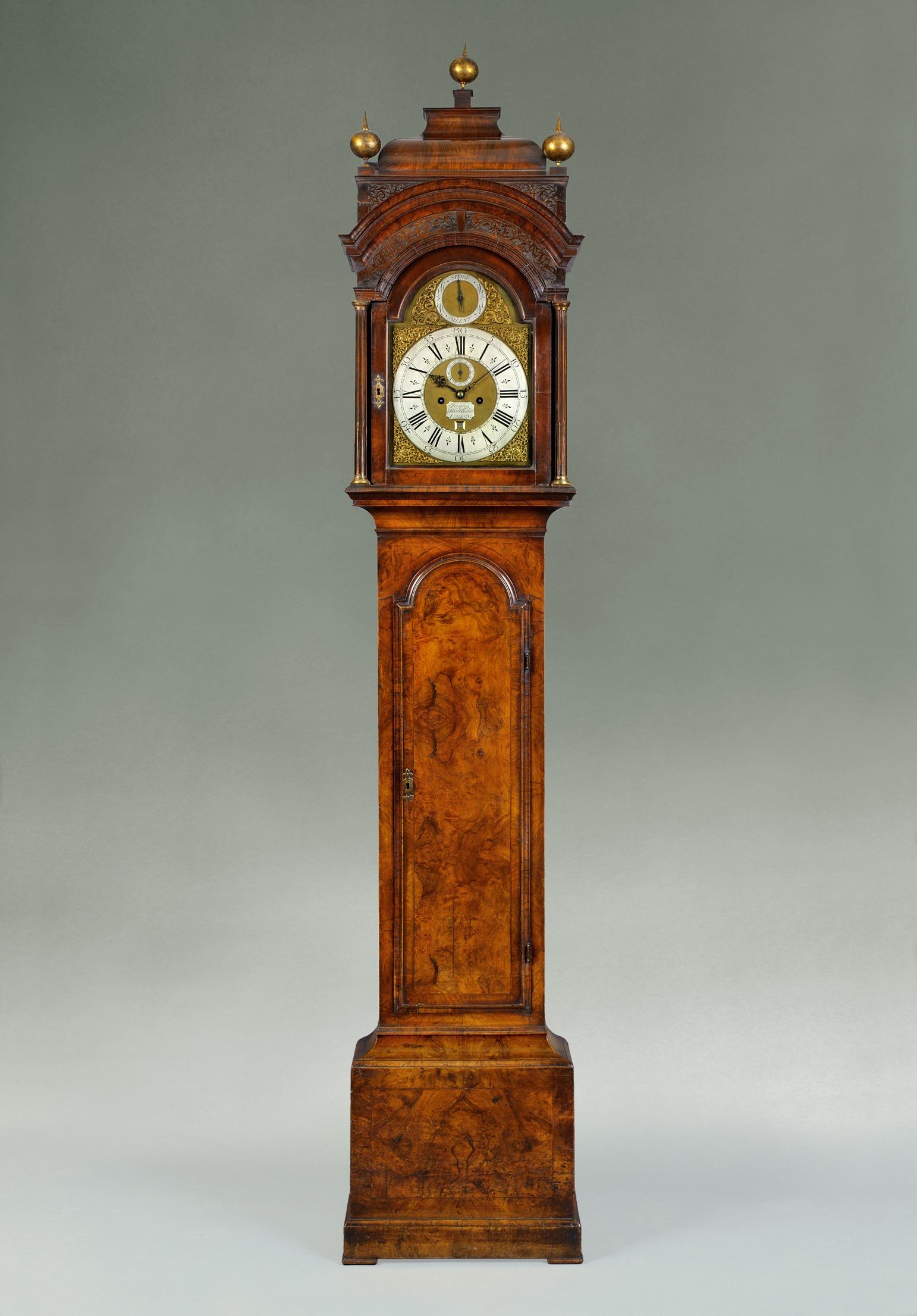 George II Horloge de parquet ancienne en noyer du XVIIIe siècle par James Blackborow de Londres en vente