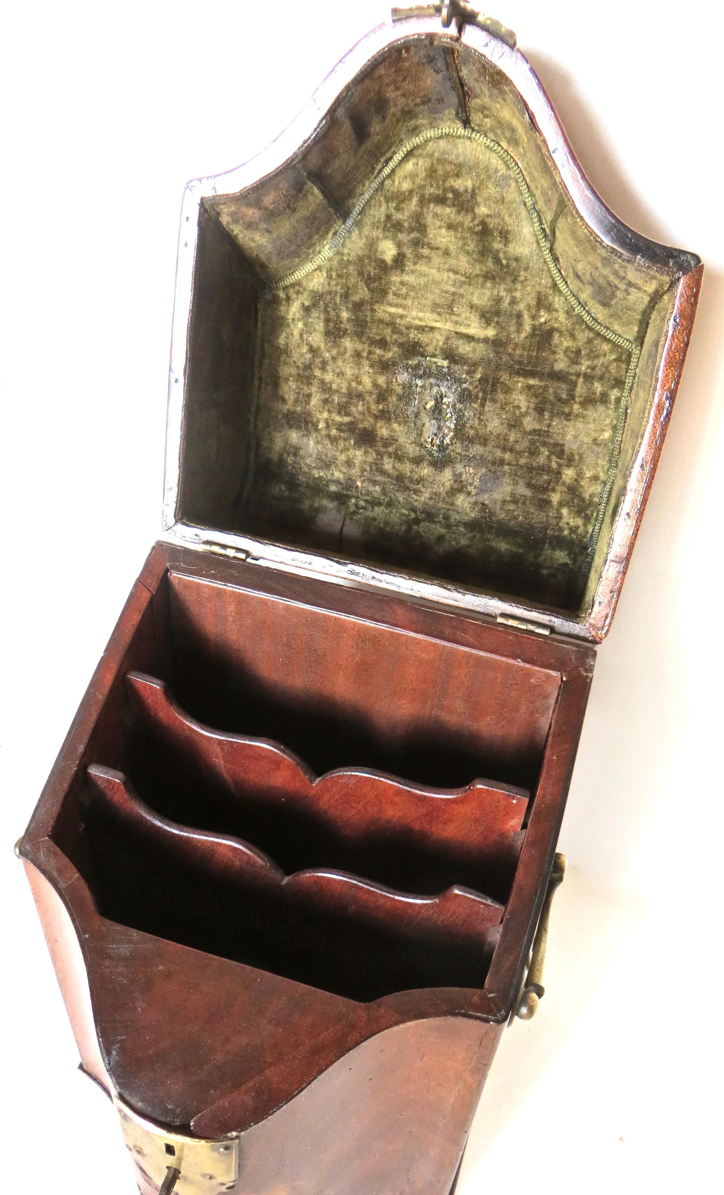 Hand-Crafted George III 18th Century Mahogany Letter Box. Circa 1790 For Sale