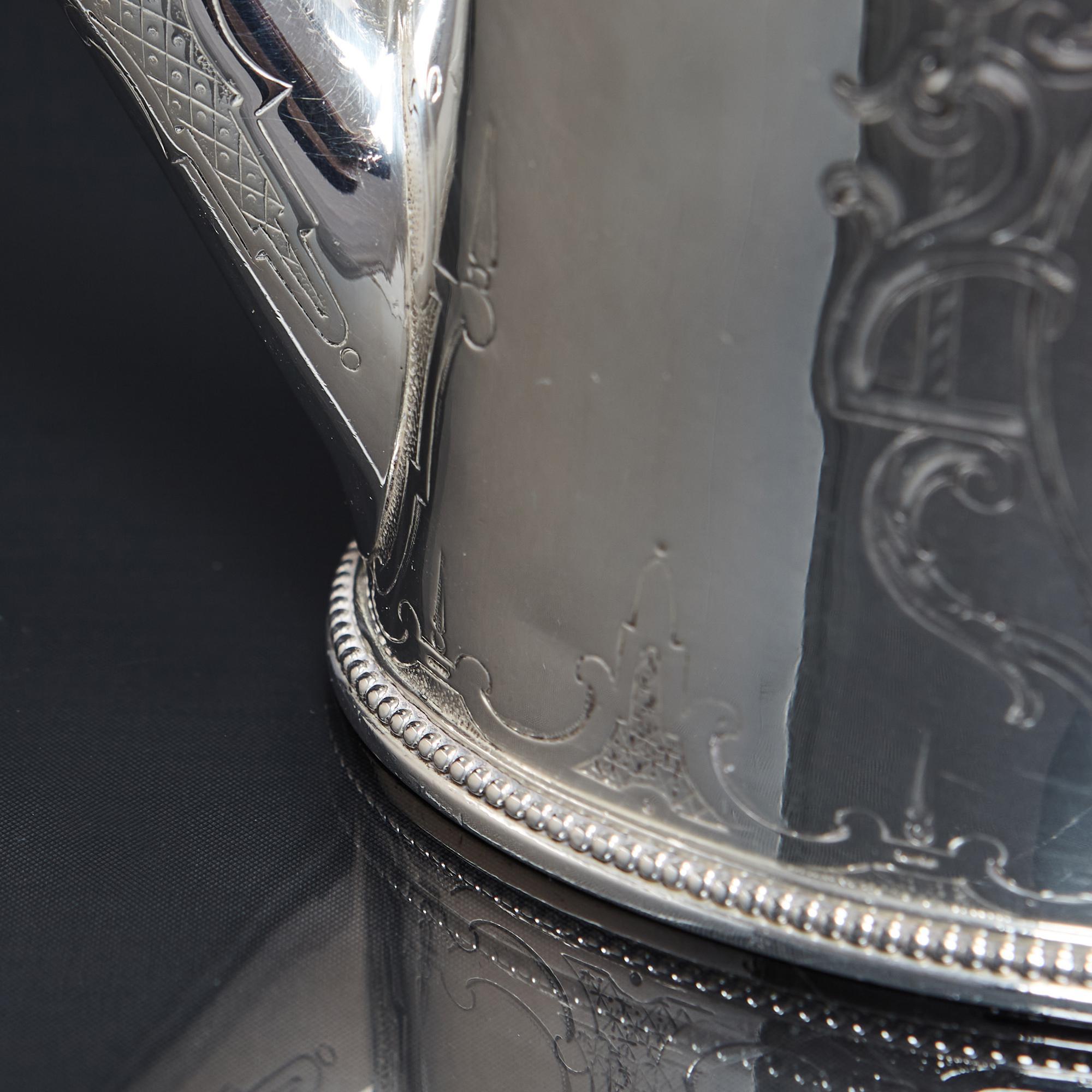 Antike Silber-Teekanne aus der George-III-Periode von Hester Bateman (George III.) im Angebot