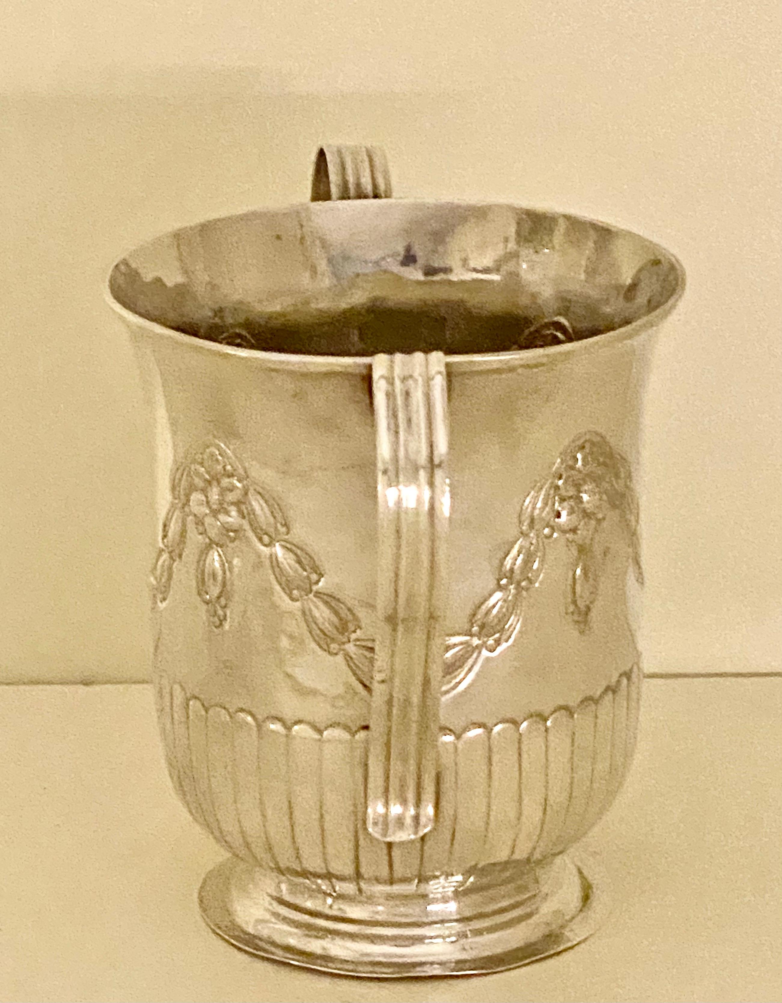 George III Antique Sterling Silver 2 Handled Porringer, Circa 1778 In Good Condition For Sale In London, GB