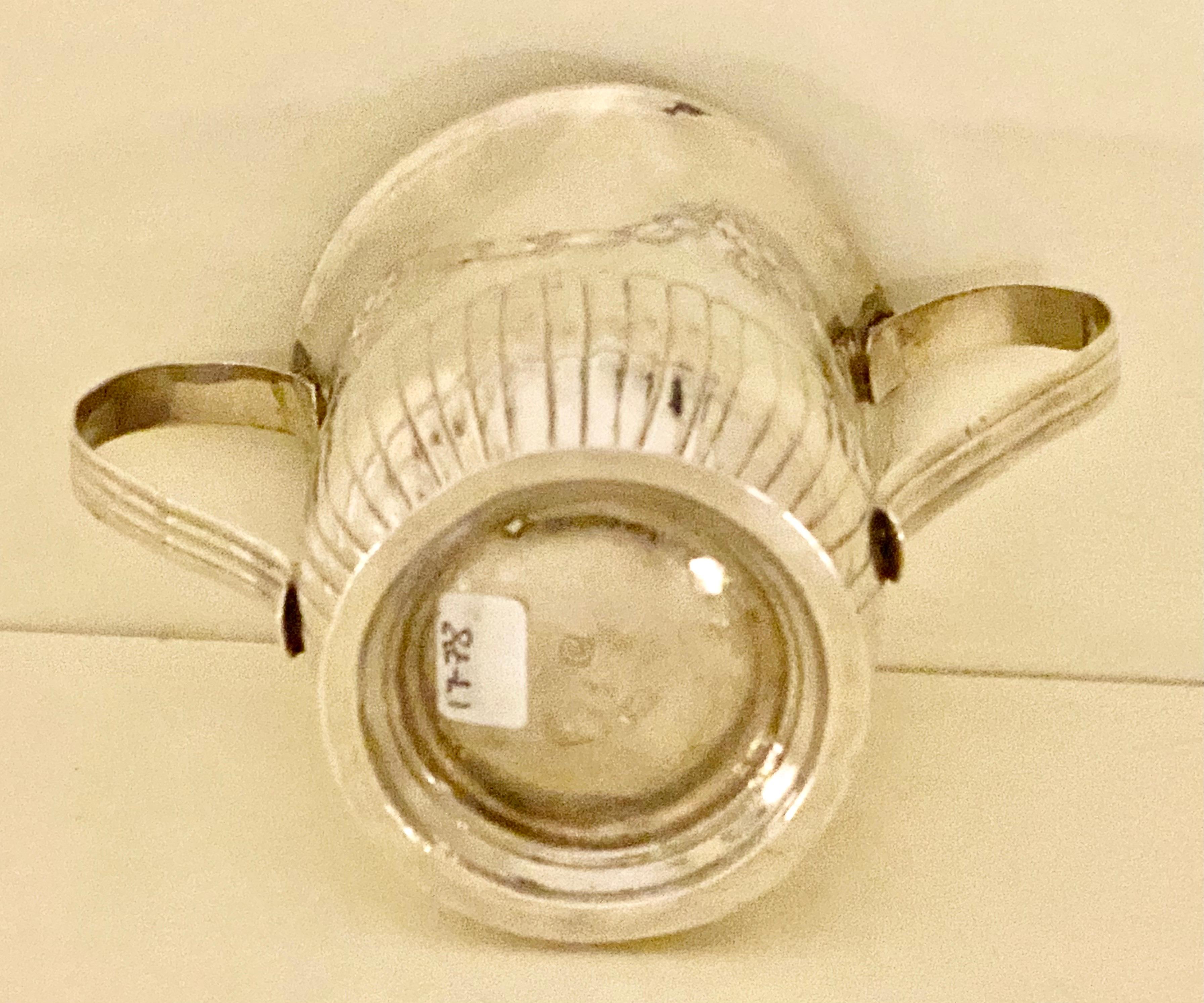 George III Antique Sterling Silver 2 Handled Porringer, Circa 1778 For Sale 1