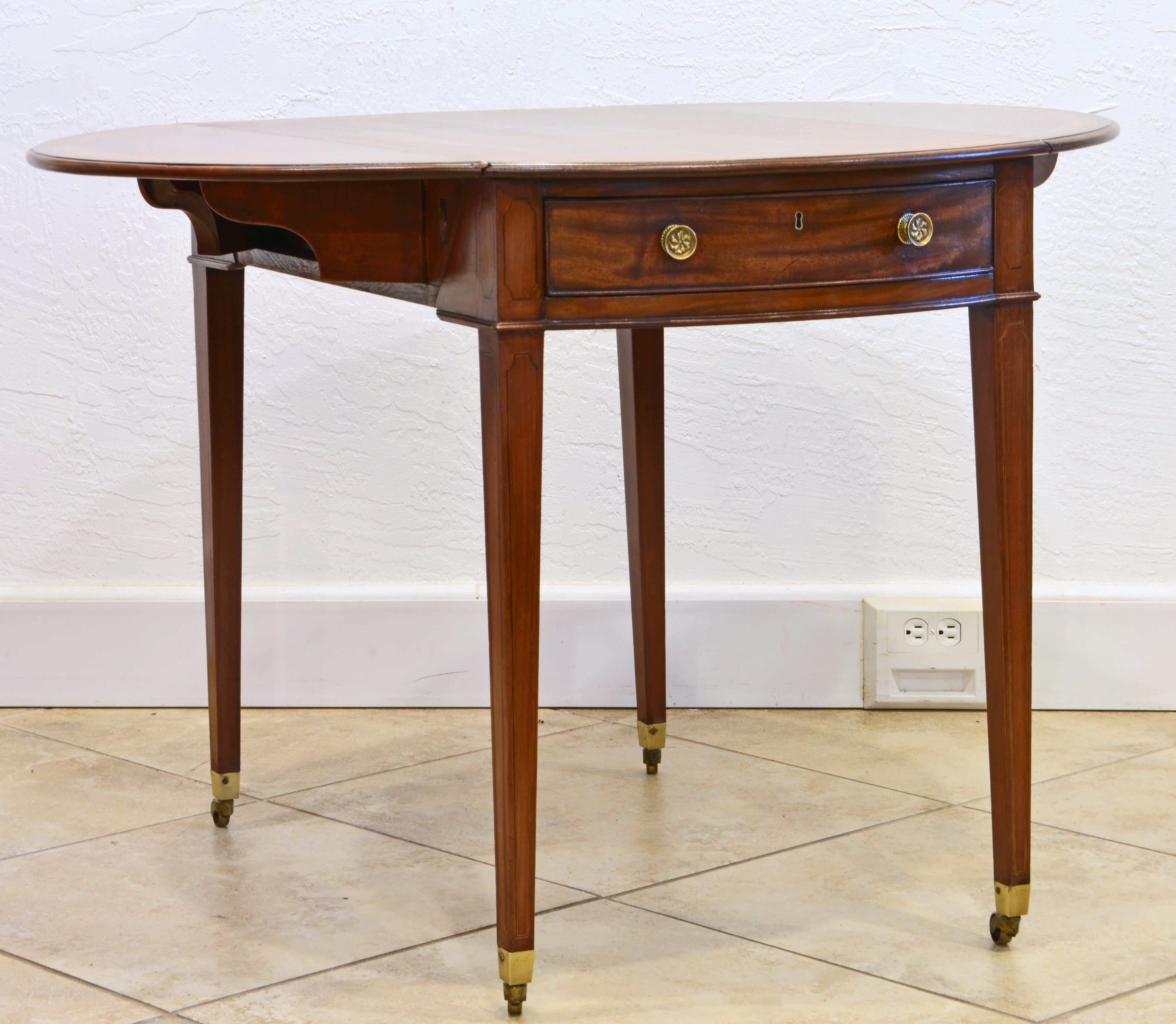 George III Banded and Satinwood Inlaid Mahogany Pembroke Table, Circa 1830 In Good Condition In Ft. Lauderdale, FL
