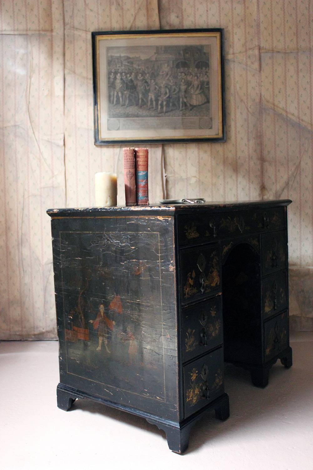 George III Black Japanned and Chinoiserie Decorated Kneehole Desk, circa 1790 11