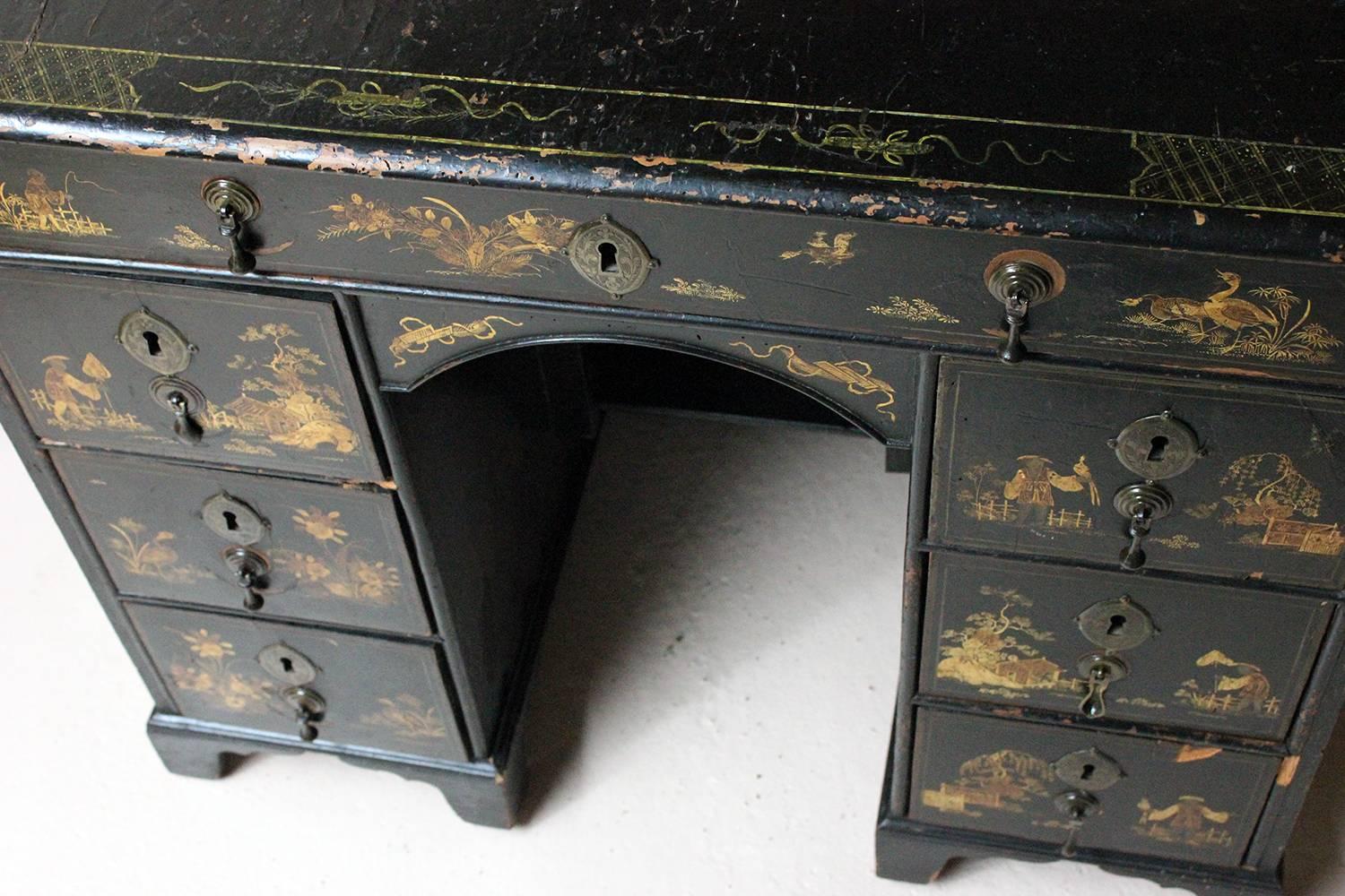English George III Black Japanned and Chinoiserie Decorated Kneehole Desk, circa 1790