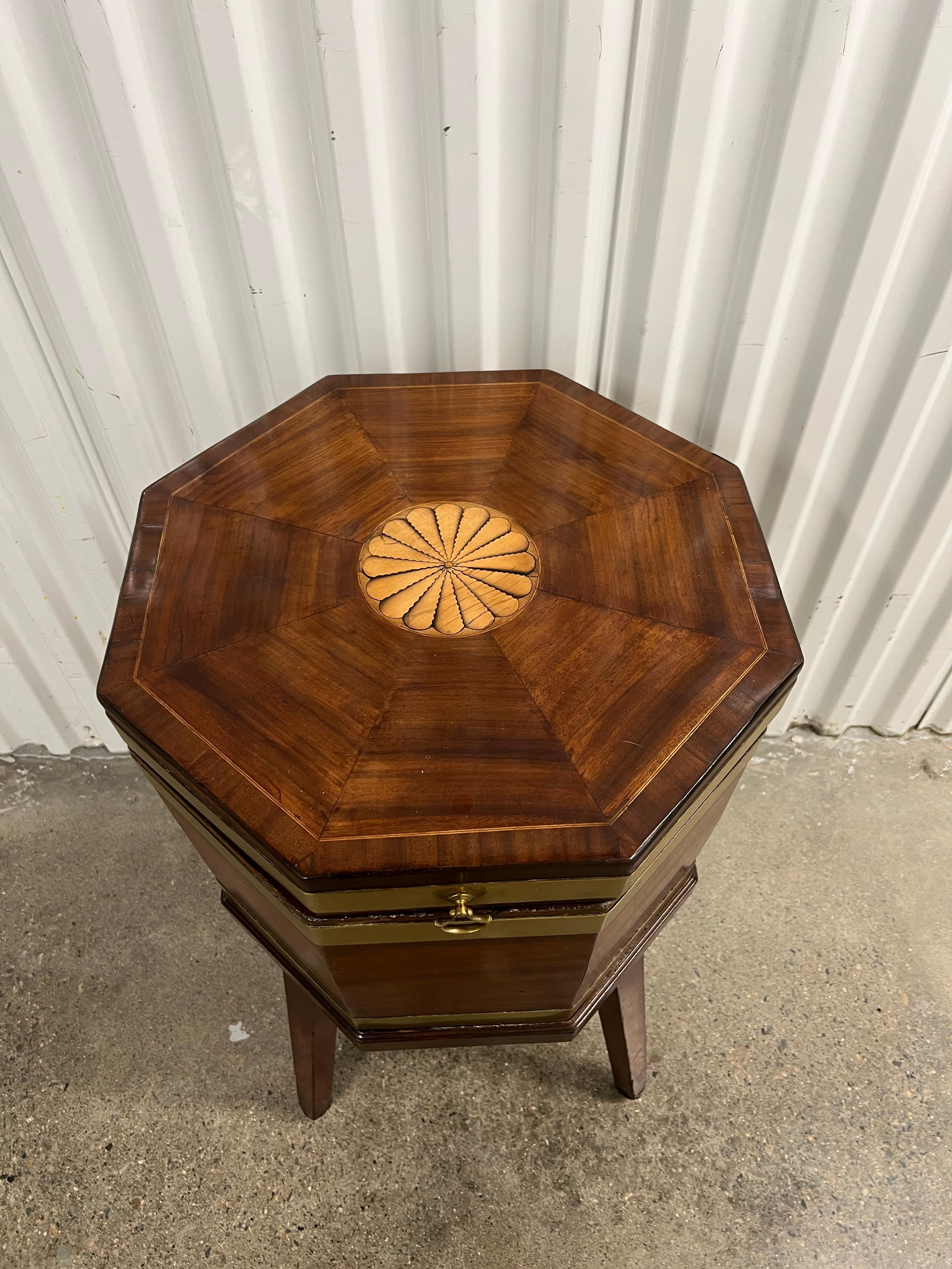 English George III Brass Banded Mahogany Wine Cooler Cellarette W/ Liner & Fine Inlay