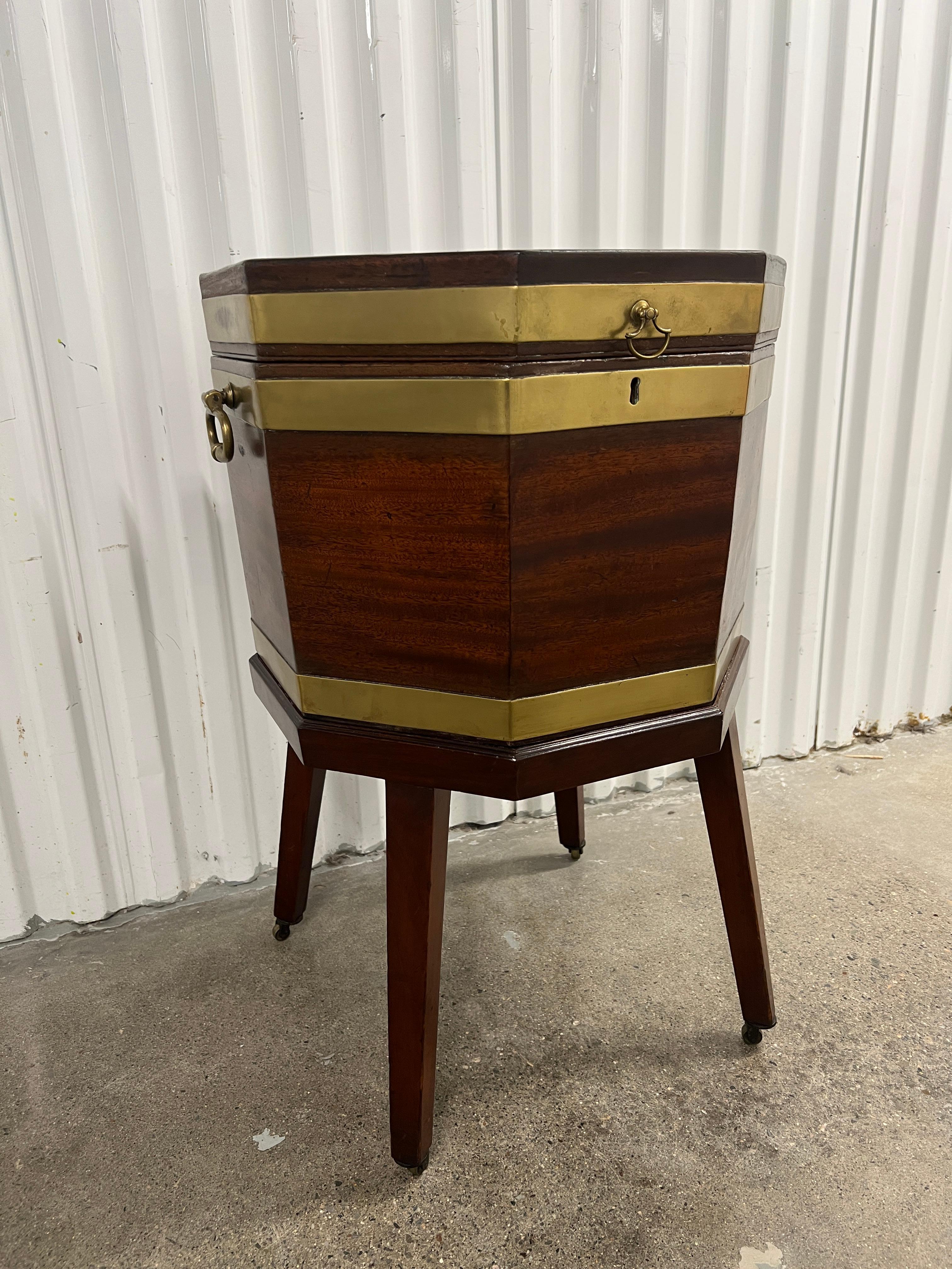 19th Century George III Brass Banded Mahogany Wine Cooler Cellarette W/ Liner & Fine Inlay