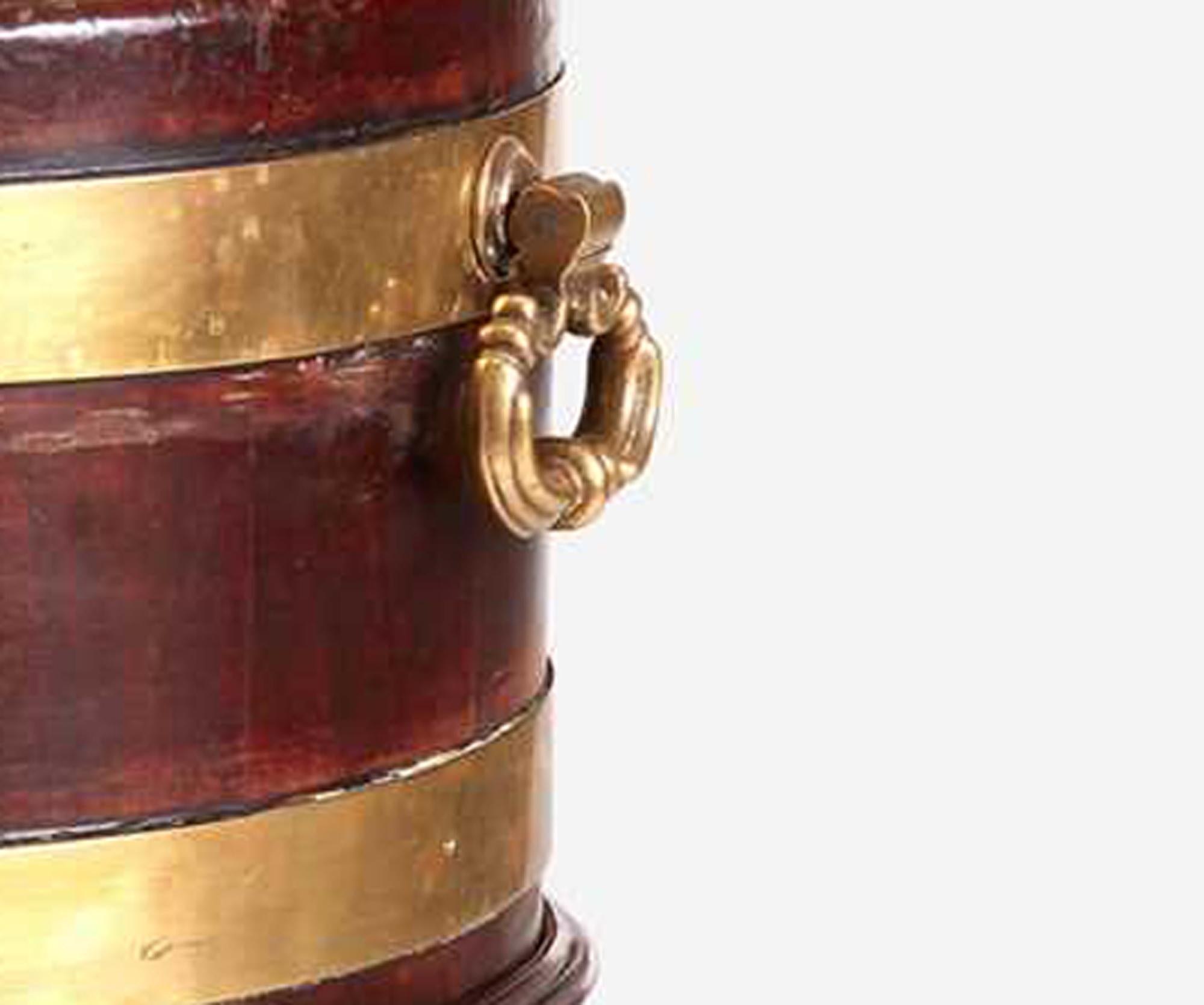 George III Brass Bound Mahogany Cellaret with Liner on Beautifully Carved Stand In Good Condition For Sale In Downingtown, PA