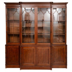 George III Breakfront bookcase, England, c. 1800.
