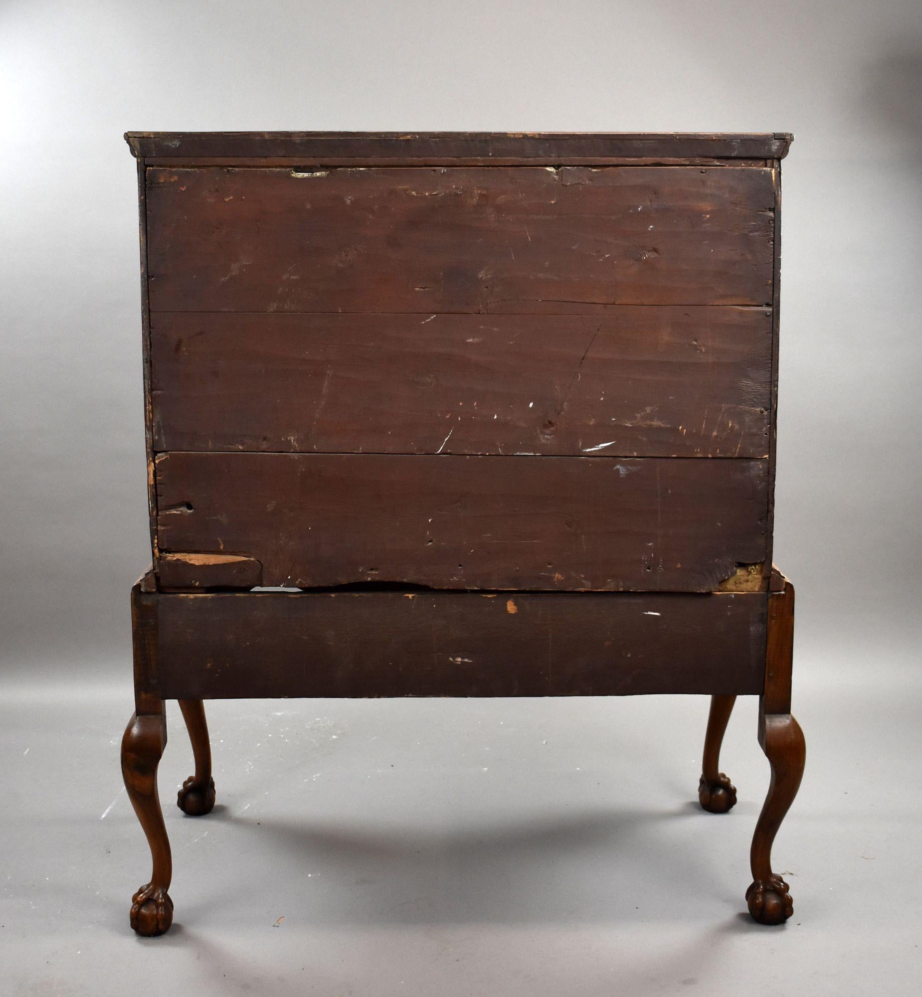 George III Burr Walnut Chest on Stand In Good Condition For Sale In Chelmsford, Essex
