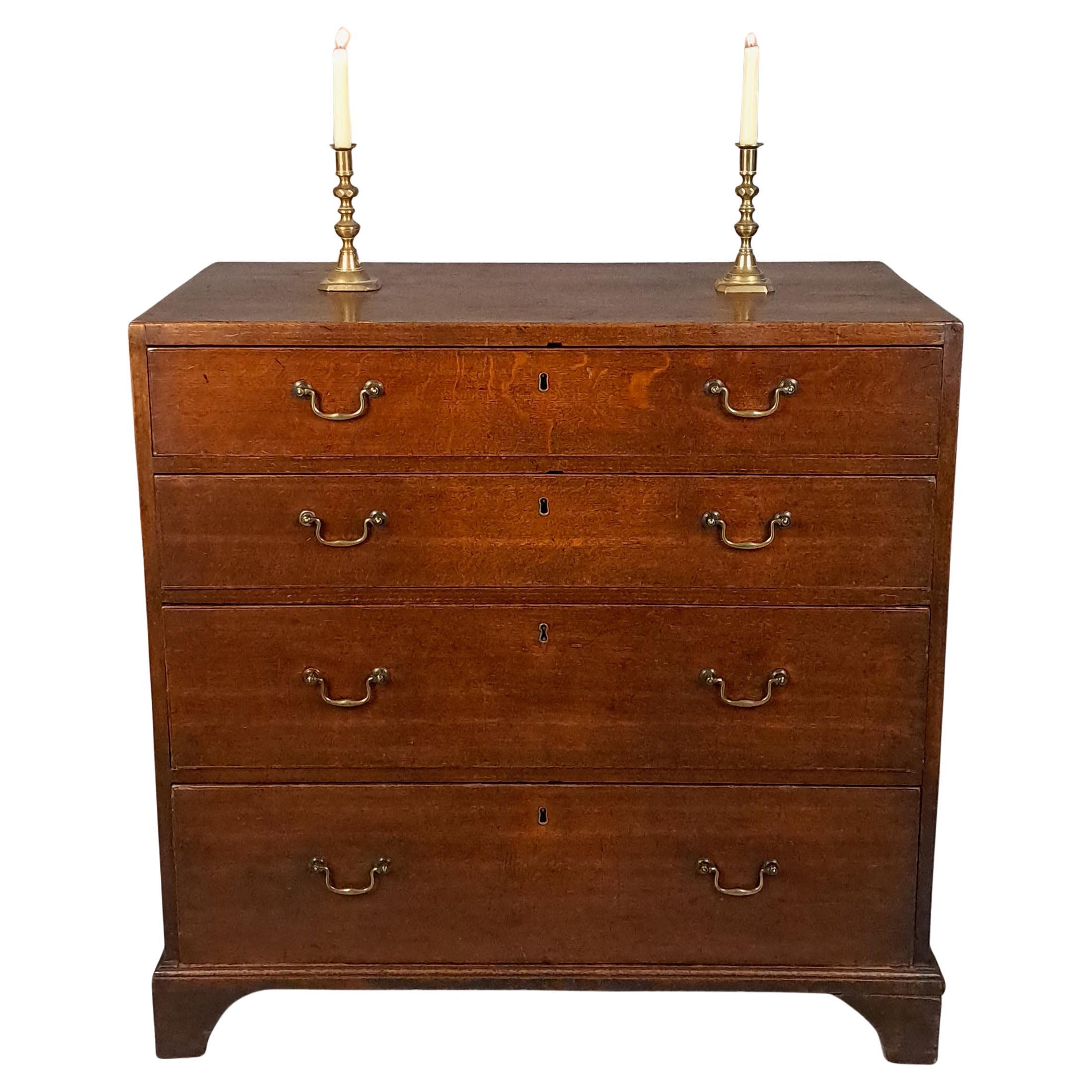 George III Caddy Top Oak and Elm Chest of Drawers c. 1790 For Sale