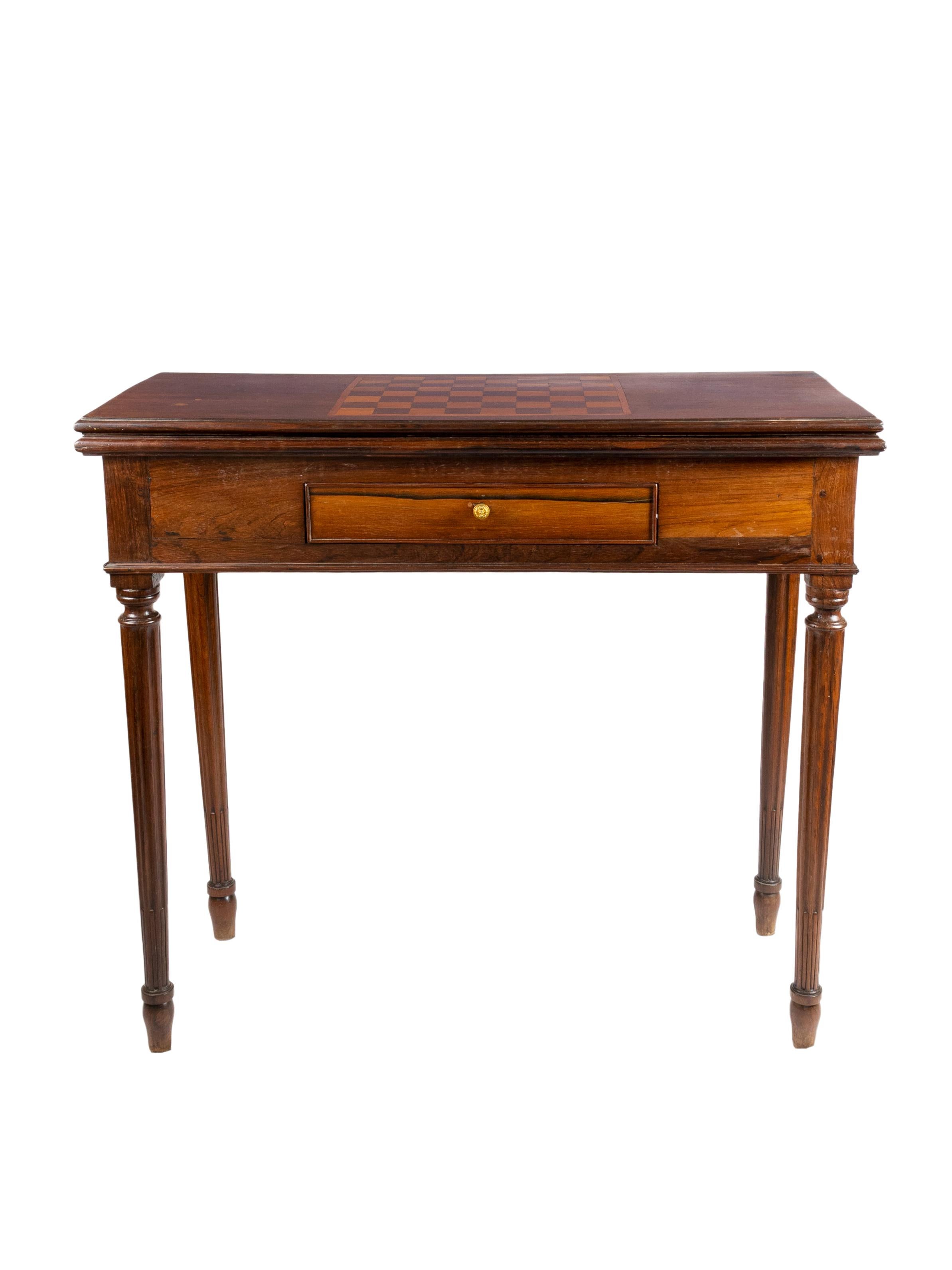 Hand-Crafted George III Card and Chess Table Console, 18th Century For Sale