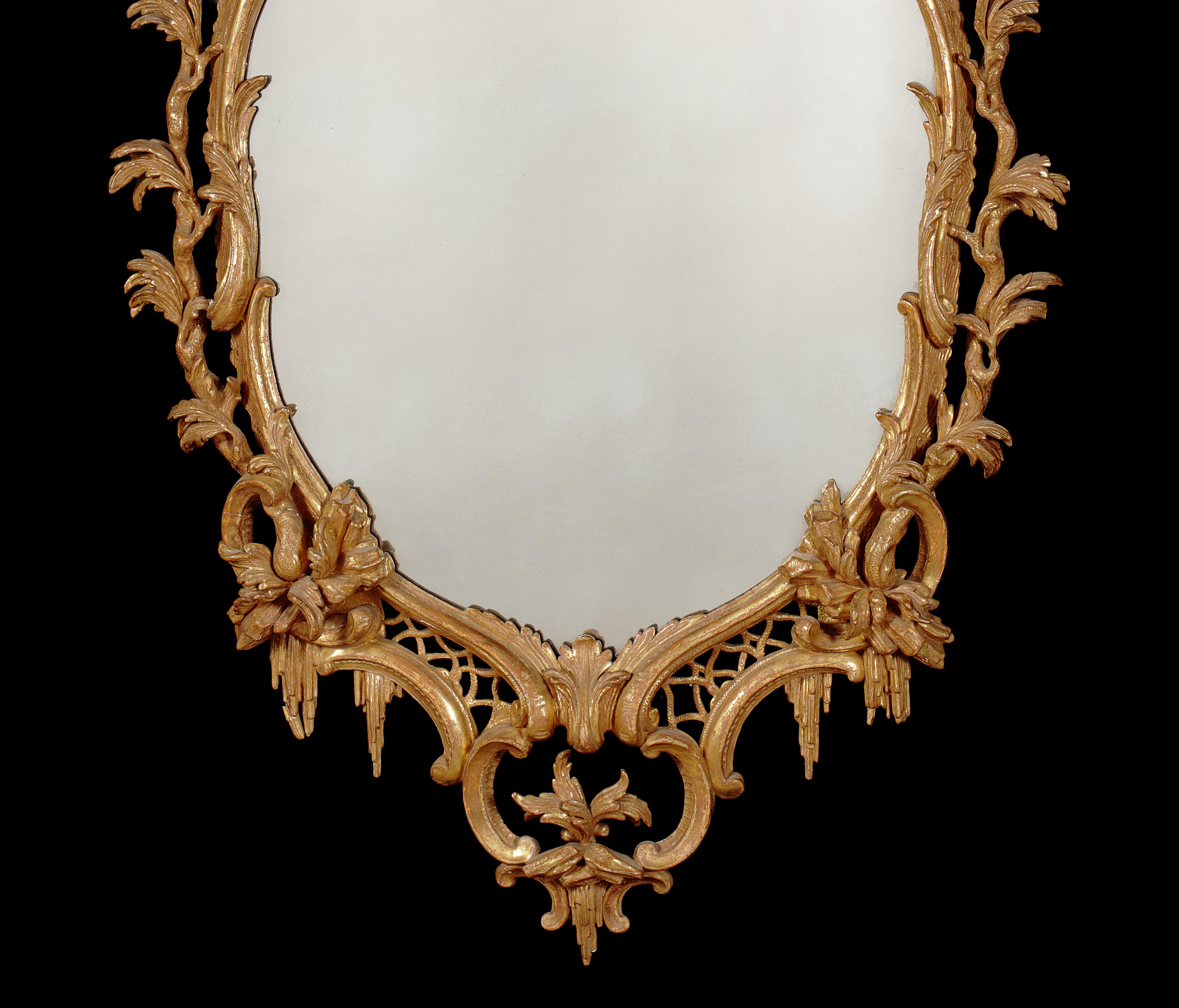 British 18th Century George III Carved Giltwood Mirror