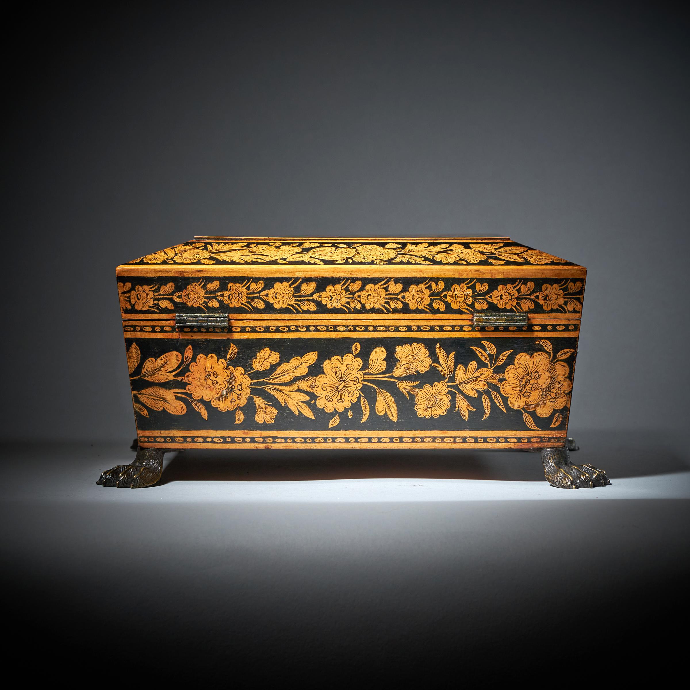 Laiton Boîte à bijoux chinoiseries George III montée en laiton, signée E.F 1816 en vente