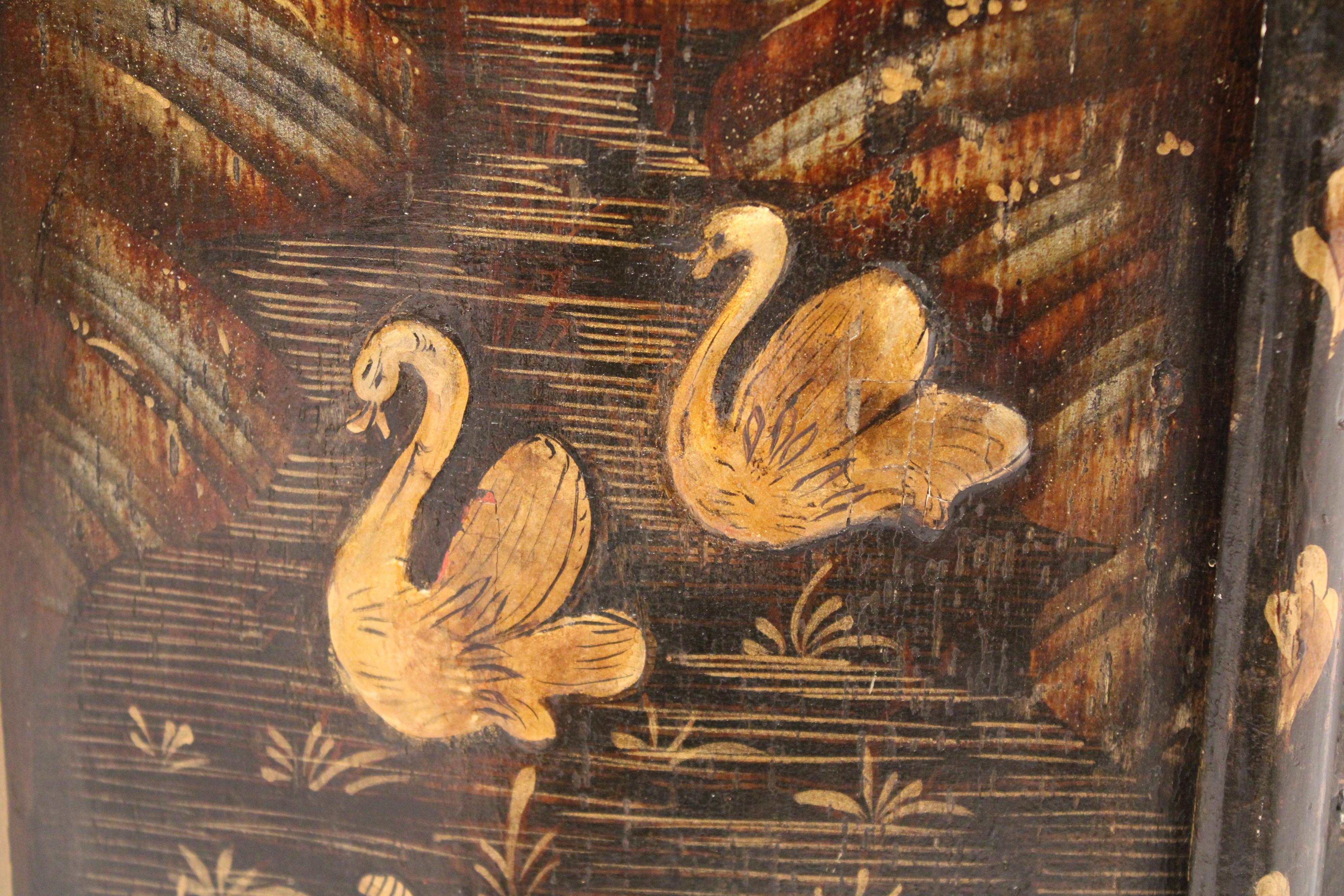 George III Chinoiserie Decorated Hanging Corner Cabinet 5