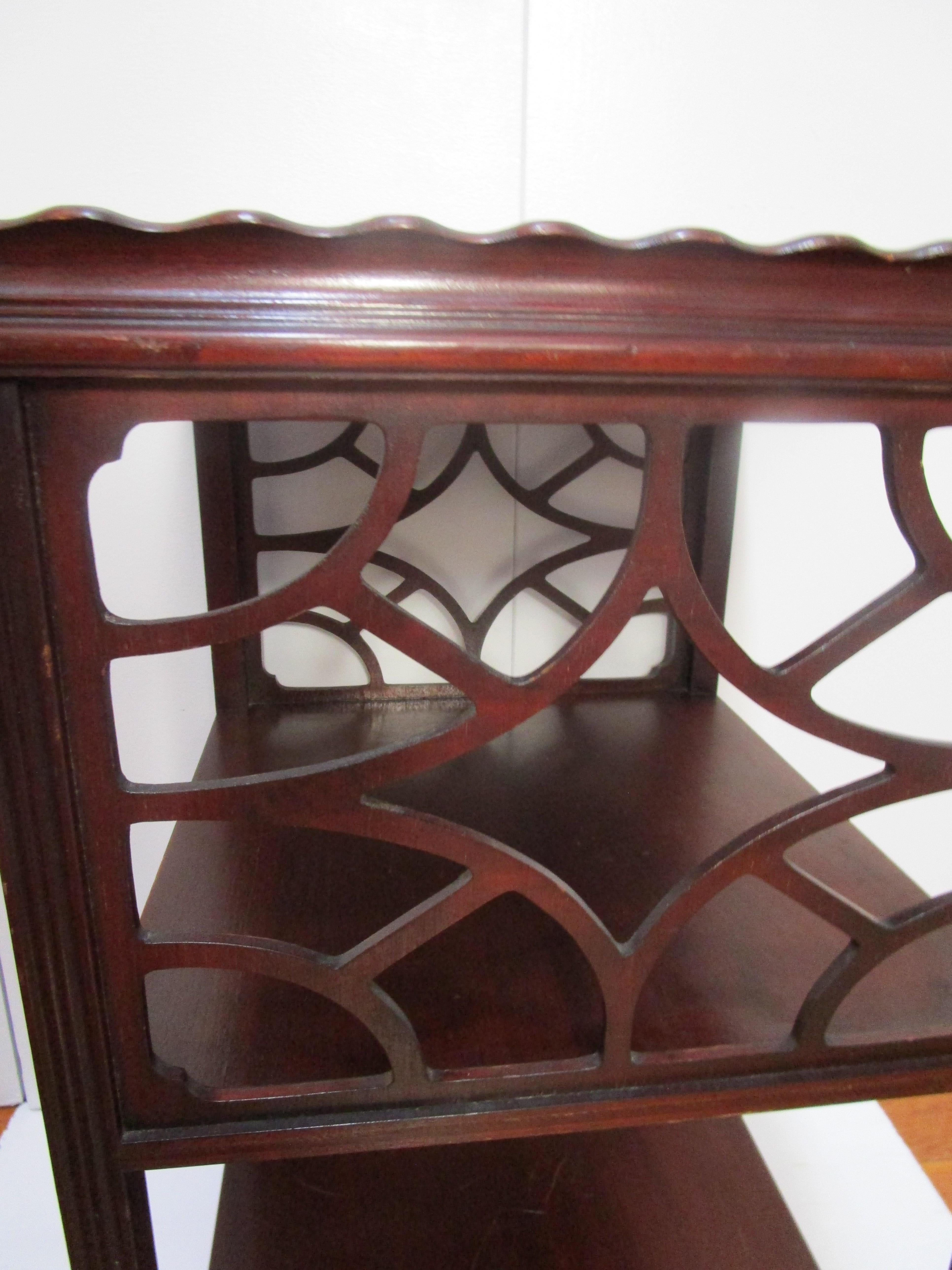 Hand-Crafted George III Chinoiserie Style Mahogany Three-Tier End Table Shelf For Sale