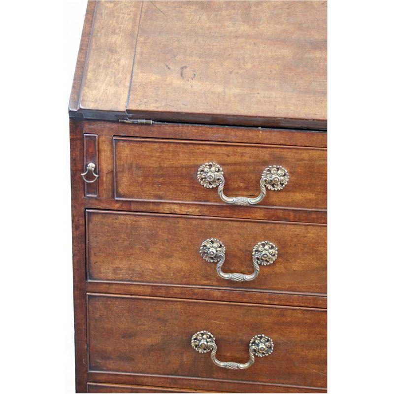 George III Chippendale Mahogany Bureau Cabinet with Pediment For Sale 1