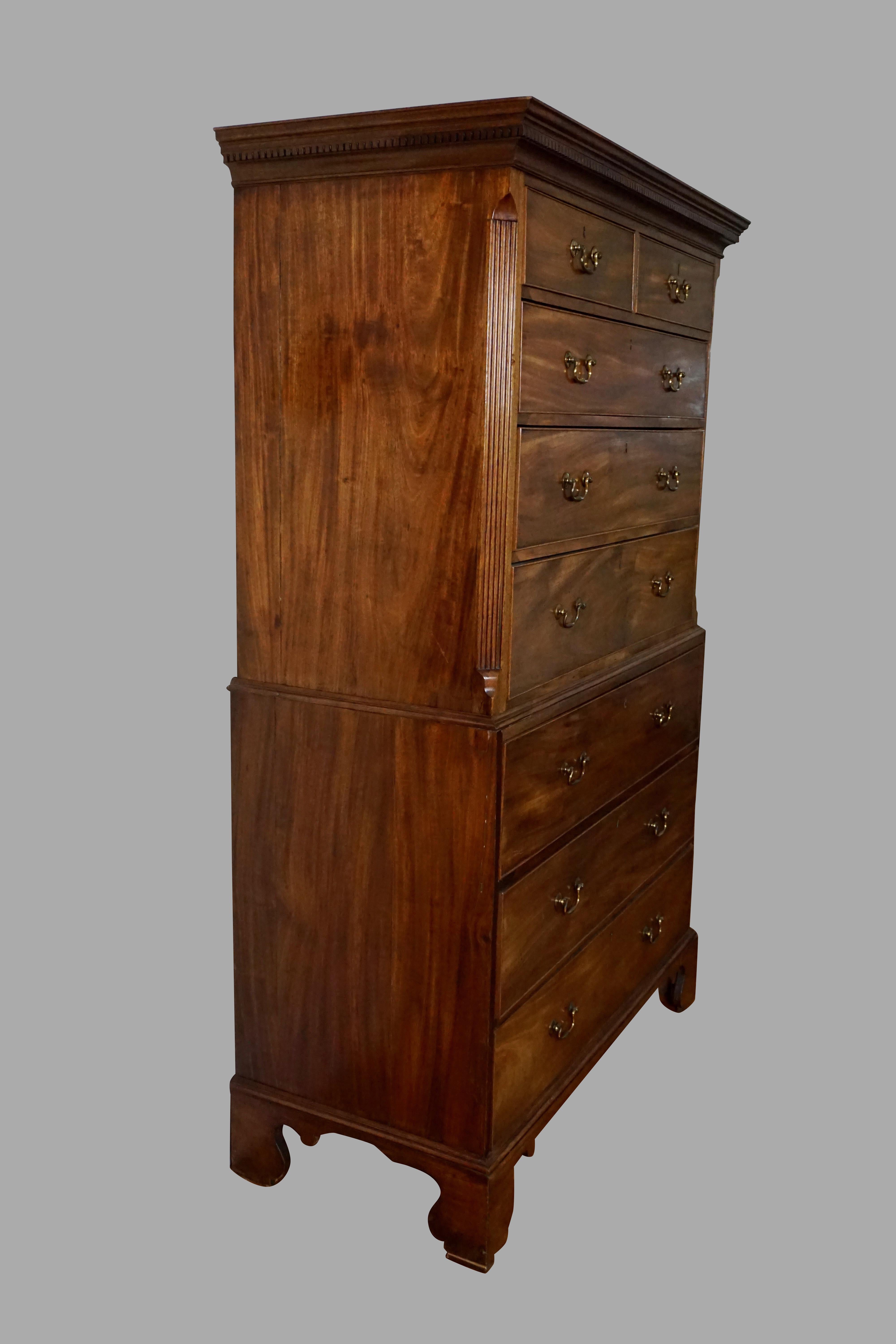 George III Chippendale Period Mahogany Chest-on-Chest with Secretaire In Good Condition In San Francisco, CA