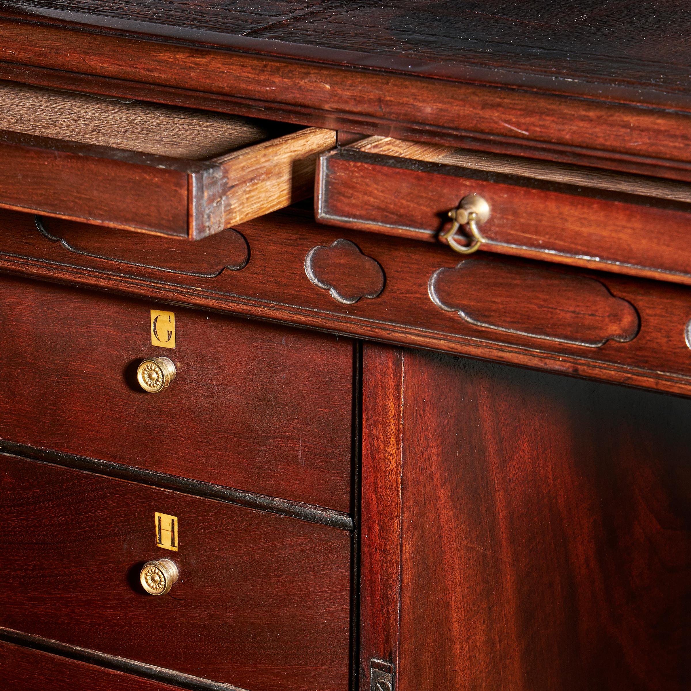 George III 18th Century Chippendale Period Mahogany Partners Desk For Sale 9